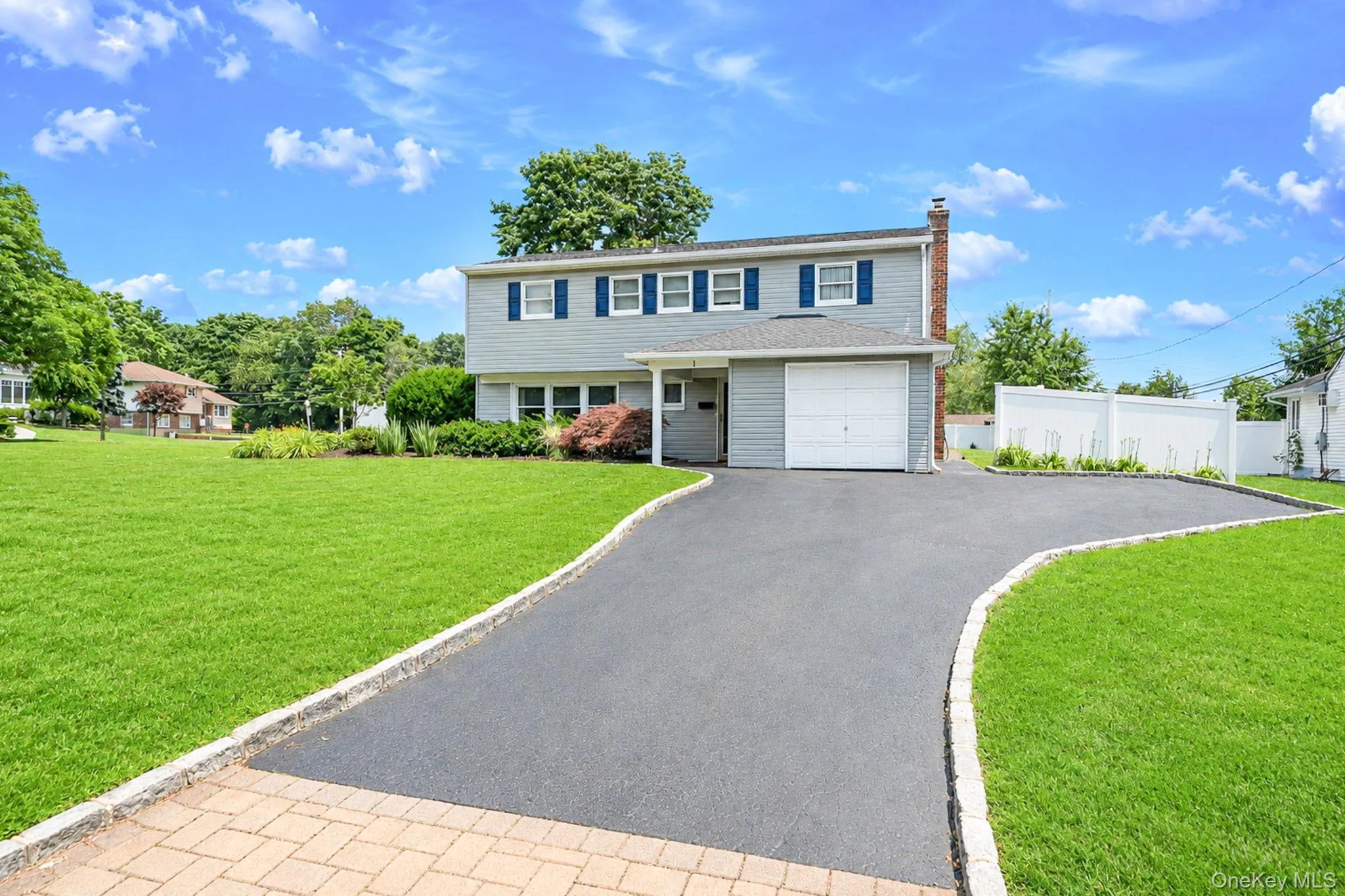 1 Blue Spruce Lane, Smithtown, NY, 3 Bedrooms Bedrooms, 8 Rooms Rooms,2 BathroomsBathrooms,Residential,For Rent,Blue Spruce,0,1021591 1 Blue Spruce Lane, Smithtown, NY, 3 Bedrooms Bedrooms, 8 Rooms Rooms,2 BathroomsBathrooms,Residential,For Rent,Blue Spruce,0,1021591