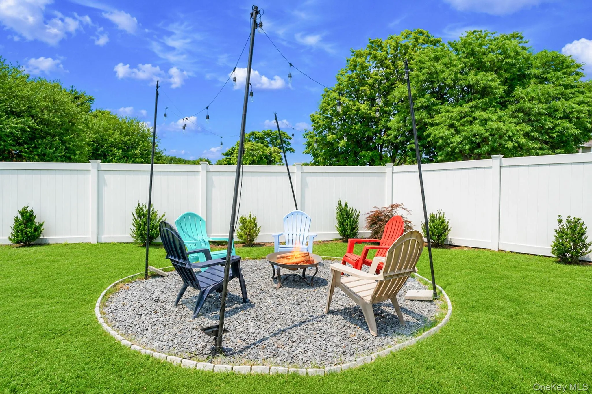 1 Blue Spruce Lane, Smithtown, NY, 3 Bedrooms Bedrooms, 8 Rooms Rooms,2 BathroomsBathrooms,Residential,For Rent,Blue Spruce,0,1021591 1 Blue Spruce Lane, Smithtown, NY, 3 Bedrooms Bedrooms, 8 Rooms Rooms,2 BathroomsBathrooms,Residential,For Rent,Blue Spruce,0,1021591