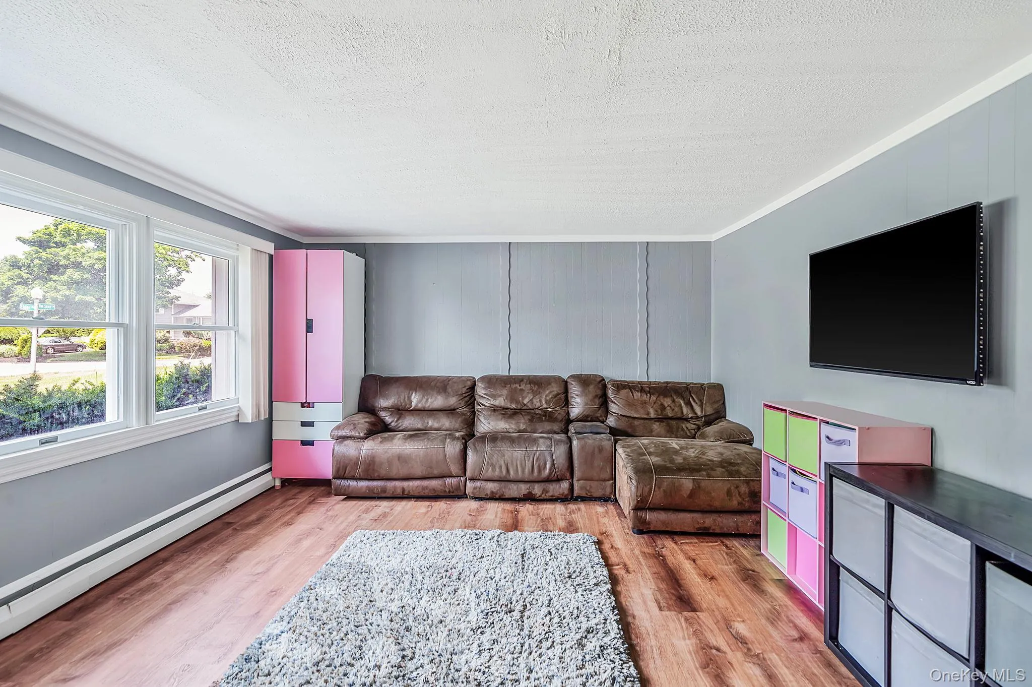1 Blue Spruce Lane, Smithtown, NY, 3 Bedrooms Bedrooms, 8 Rooms Rooms,2 BathroomsBathrooms,Residential,For Rent,Blue Spruce,0,1021591 1 Blue Spruce Lane, Smithtown, NY, 3 Bedrooms Bedrooms, 8 Rooms Rooms,2 BathroomsBathrooms,Residential,For Rent,Blue Spruce,0,1021591