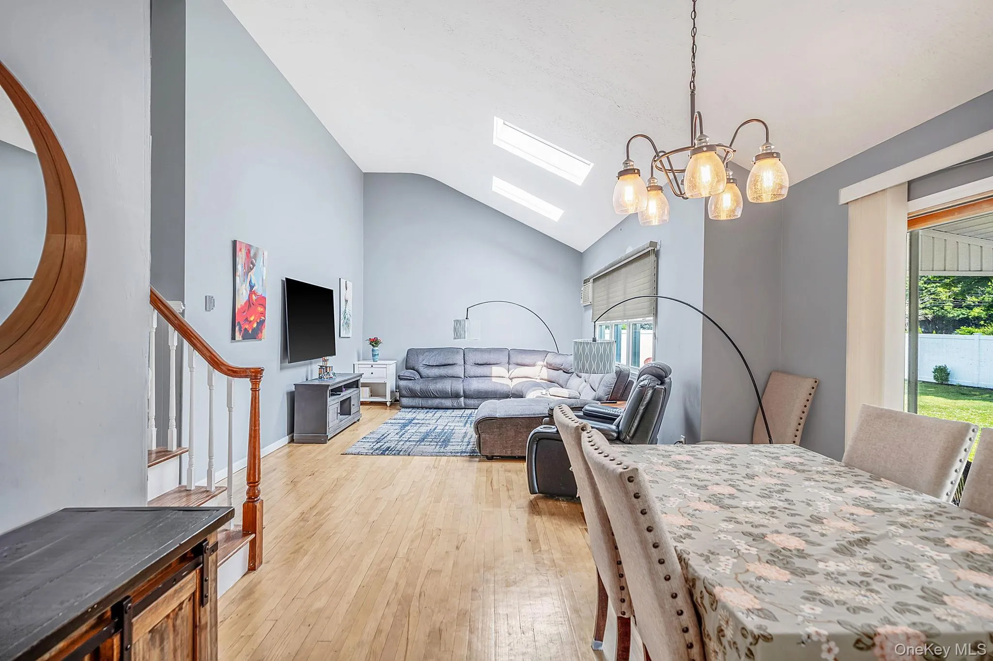 1 Blue Spruce Lane, Smithtown, NY, 3 Bedrooms Bedrooms, 8 Rooms Rooms,2 BathroomsBathrooms,Residential,For Rent,Blue Spruce,0,1021591 1 Blue Spruce Lane, Smithtown, NY, 3 Bedrooms Bedrooms, 8 Rooms Rooms,2 BathroomsBathrooms,Residential,For Rent,Blue Spruce,0,1021591