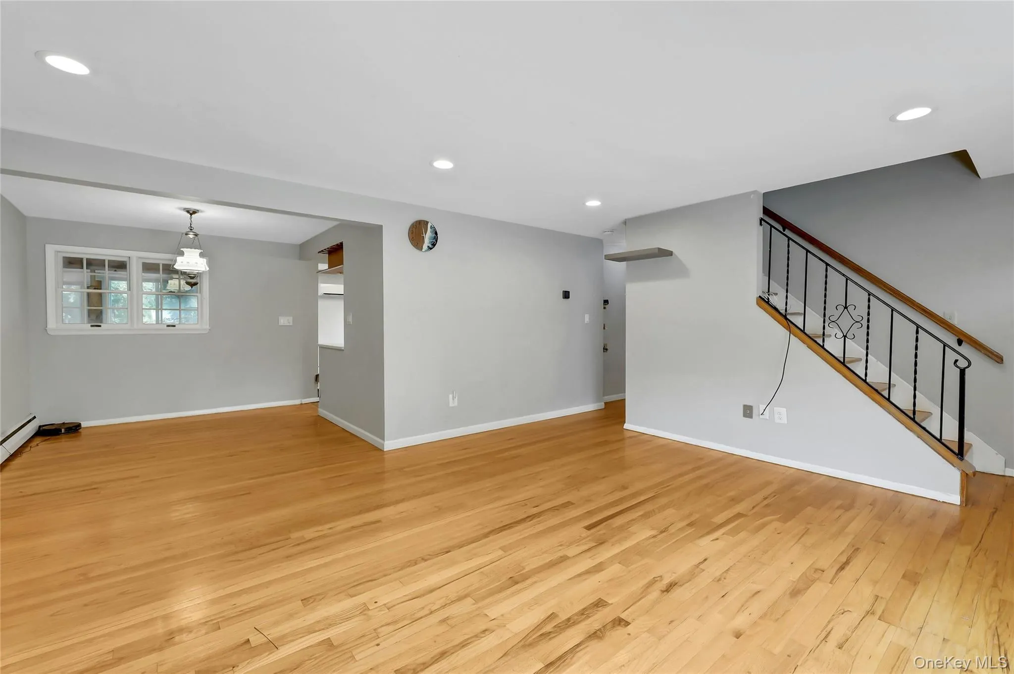12 Short Hill Road, Clarkstown, NY, 4 Bedrooms Bedrooms, 6 Rooms Rooms,2 BathroomsBathrooms,Residential,For Rent,Short Hill,0,1021593 12 Short Hill Road, Clarkstown, NY, 4 Bedrooms Bedrooms, 6 Rooms Rooms,2 BathroomsBathrooms,Residential,For Rent,Short Hill,0,1021593
