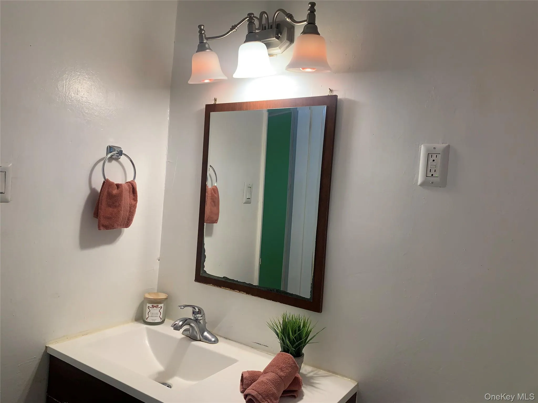12 Short Hill Road, Clarkstown, NY, 4 Bedrooms Bedrooms, 6 Rooms Rooms,2 BathroomsBathrooms,Residential,For Rent,Short Hill,0,1021593 12 Short Hill Road, Clarkstown, NY, 4 Bedrooms Bedrooms, 6 Rooms Rooms,2 BathroomsBathrooms,Residential,For Rent,Short Hill,0,1021593
