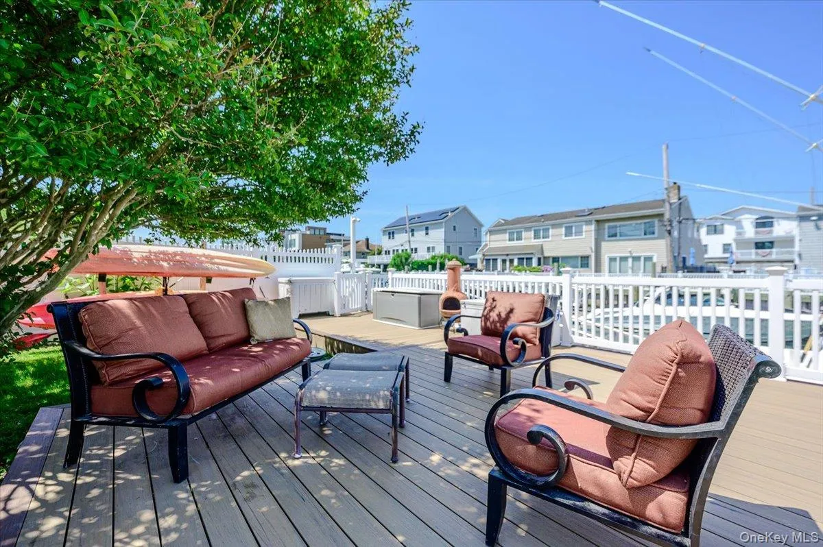 311 Blackheath Road, Hempstead, NY, 3 Bedrooms Bedrooms, 8 Rooms Rooms,2 BathroomsBathrooms,Residential,For Rent,Blackheath,0,1021595 311 Blackheath Road, Hempstead, NY, 3 Bedrooms Bedrooms, 8 Rooms Rooms,2 BathroomsBathrooms,Residential,For Rent,Blackheath,0,1021595