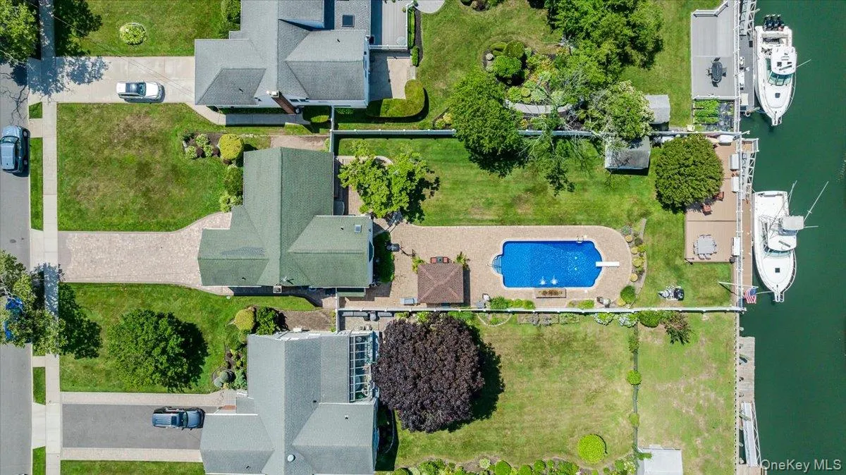 311 Blackheath Road, Hempstead, NY, 3 Bedrooms Bedrooms, 8 Rooms Rooms,2 BathroomsBathrooms,Residential,For Rent,Blackheath,0,1021595 311 Blackheath Road, Hempstead, NY, 3 Bedrooms Bedrooms, 8 Rooms Rooms,2 BathroomsBathrooms,Residential,For Rent,Blackheath,0,1021595
