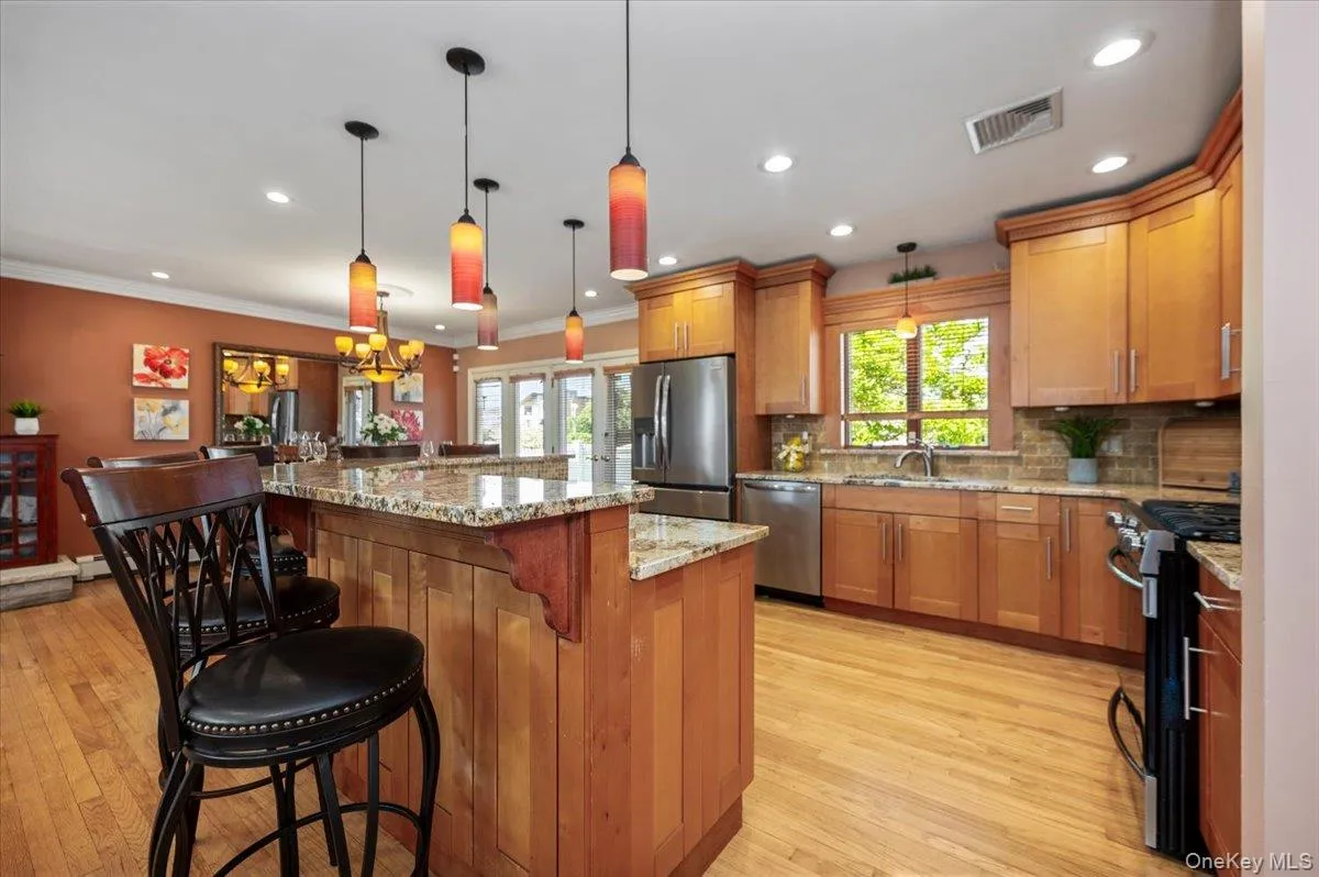 311 Blackheath Road, Hempstead, NY, 3 Bedrooms Bedrooms, 8 Rooms Rooms,2 BathroomsBathrooms,Residential,For Rent,Blackheath,0,1021595 311 Blackheath Road, Hempstead, NY, 3 Bedrooms Bedrooms, 8 Rooms Rooms,2 BathroomsBathrooms,Residential,For Rent,Blackheath,0,1021595