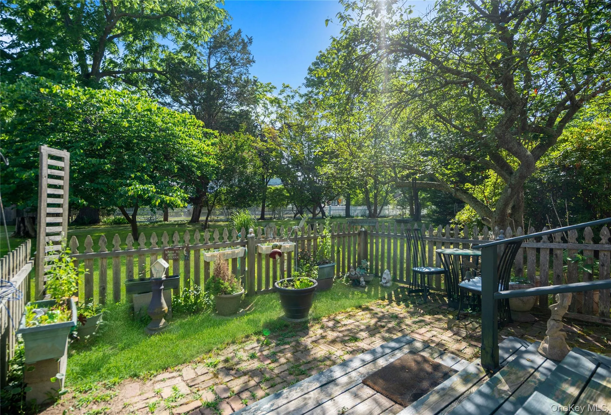 449 Montauk Highway, Brookhaven, NY, 3 Bedrooms Bedrooms, 7 Rooms Rooms,3 BathroomsBathrooms,Residential,For Rent,Montauk,0,1021601 449 Montauk Highway, Brookhaven, NY, 3 Bedrooms Bedrooms, 7 Rooms Rooms,3 BathroomsBathrooms,Residential,For Rent,Montauk,0,1021601