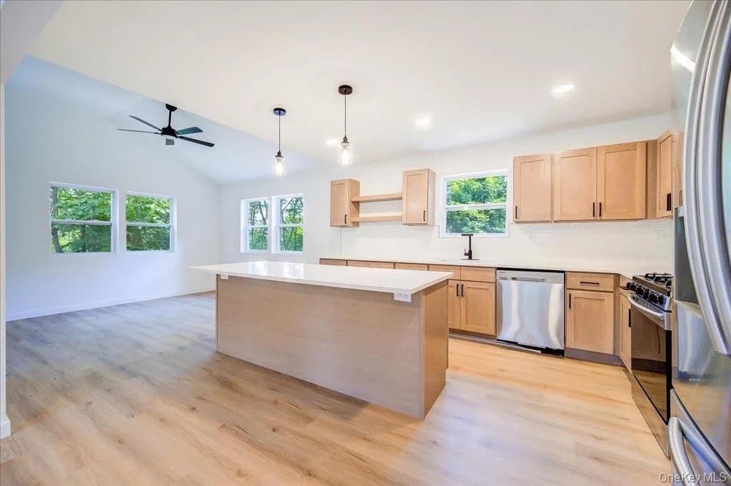452 Vineyard Avenue, Lloyd, NY, 3 Bedrooms Bedrooms, 12 Rooms Rooms,3 BathroomsBathrooms,Residential,For Rent,Vineyard,0,1021602 452 Vineyard Avenue, Lloyd, NY, 3 Bedrooms Bedrooms, 12 Rooms Rooms,3 BathroomsBathrooms,Residential,For Rent,Vineyard,0,1021602