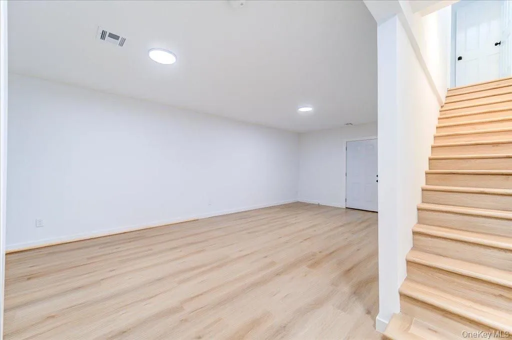 452 Vineyard Avenue, Lloyd, NY, 3 Bedrooms Bedrooms, 12 Rooms Rooms,3 BathroomsBathrooms,Residential,For Rent,Vineyard,0,1021602 452 Vineyard Avenue, Lloyd, NY, 3 Bedrooms Bedrooms, 12 Rooms Rooms,3 BathroomsBathrooms,Residential,For Rent,Vineyard,0,1021602