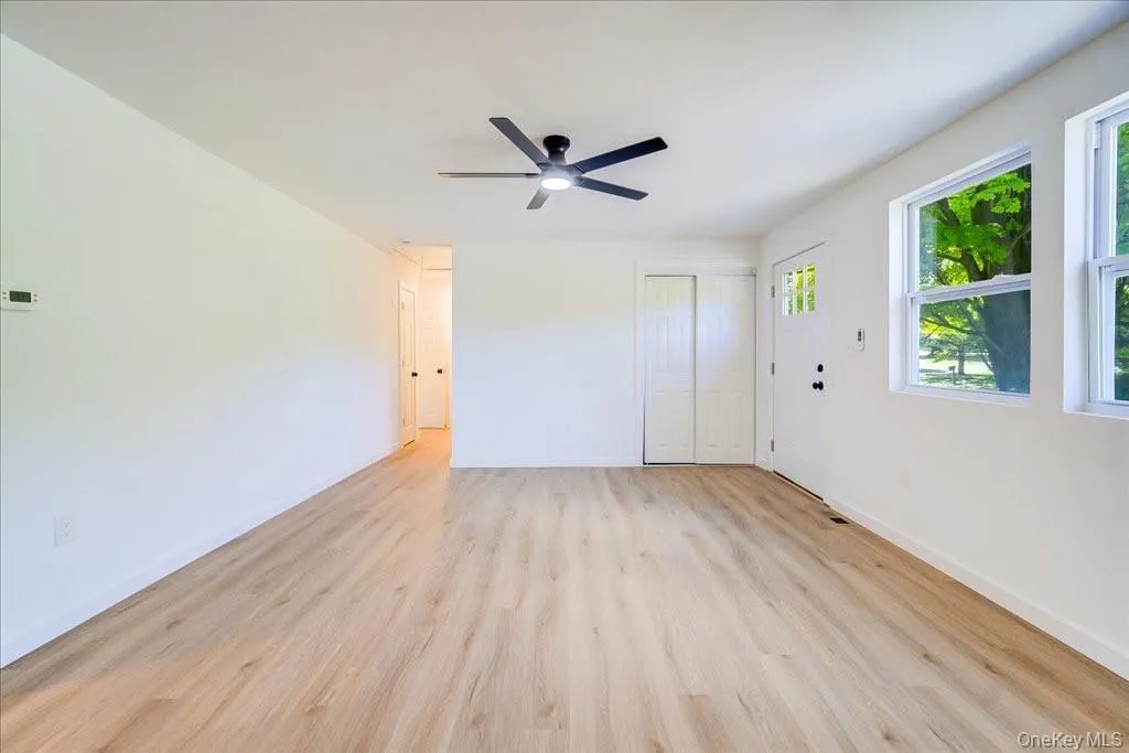 452 Vineyard Avenue, Lloyd, NY, 3 Bedrooms Bedrooms, 12 Rooms Rooms,3 BathroomsBathrooms,Residential,For Rent,Vineyard,0,1021602 452 Vineyard Avenue, Lloyd, NY, 3 Bedrooms Bedrooms, 12 Rooms Rooms,3 BathroomsBathrooms,Residential,For Rent,Vineyard,0,1021602