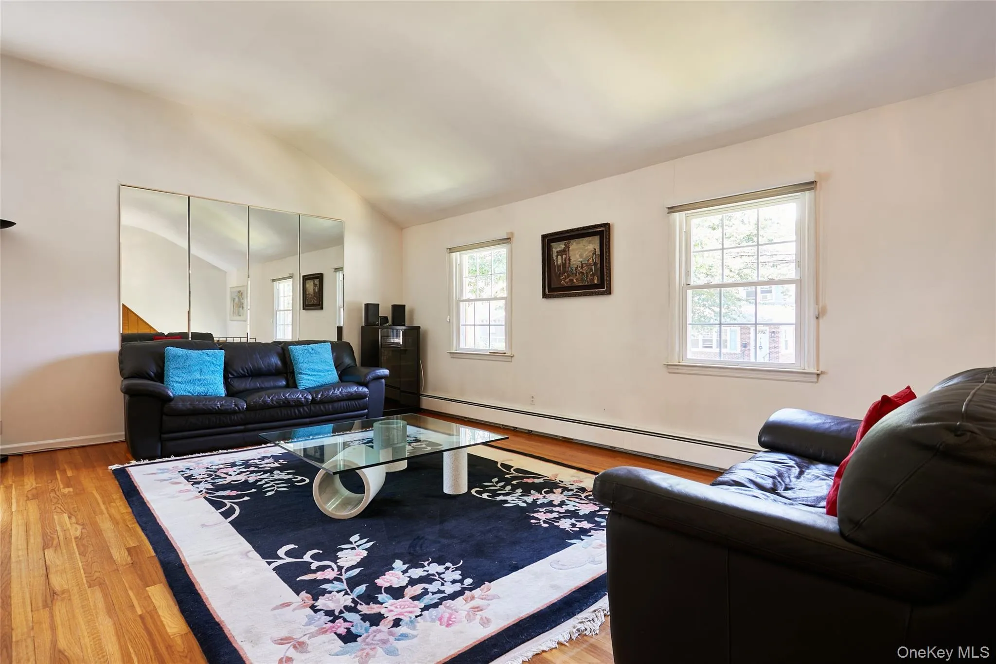 33 Tyson Avenue, North Hempstead, NY, 4 Bedrooms Bedrooms, 9 Rooms Rooms,2 BathroomsBathrooms,Residential,For Rent,Tyson,0,1021605 33 Tyson Avenue, North Hempstead, NY, 4 Bedrooms Bedrooms, 9 Rooms Rooms,2 BathroomsBathrooms,Residential,For Rent,Tyson,0,1021605