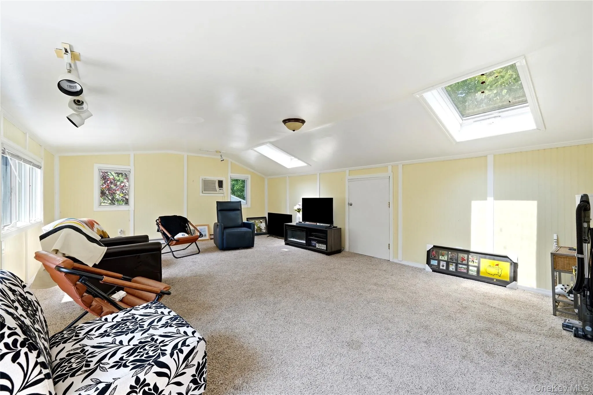 11 Tern Court, Islip, NY, 5 Bedrooms Bedrooms, 10 Rooms Rooms,3 BathroomsBathrooms,Residential,For Rent,Tern,0,1021617 11 Tern Court, Islip, NY, 5 Bedrooms Bedrooms, 10 Rooms Rooms,3 BathroomsBathrooms,Residential,For Rent,Tern,0,1021617