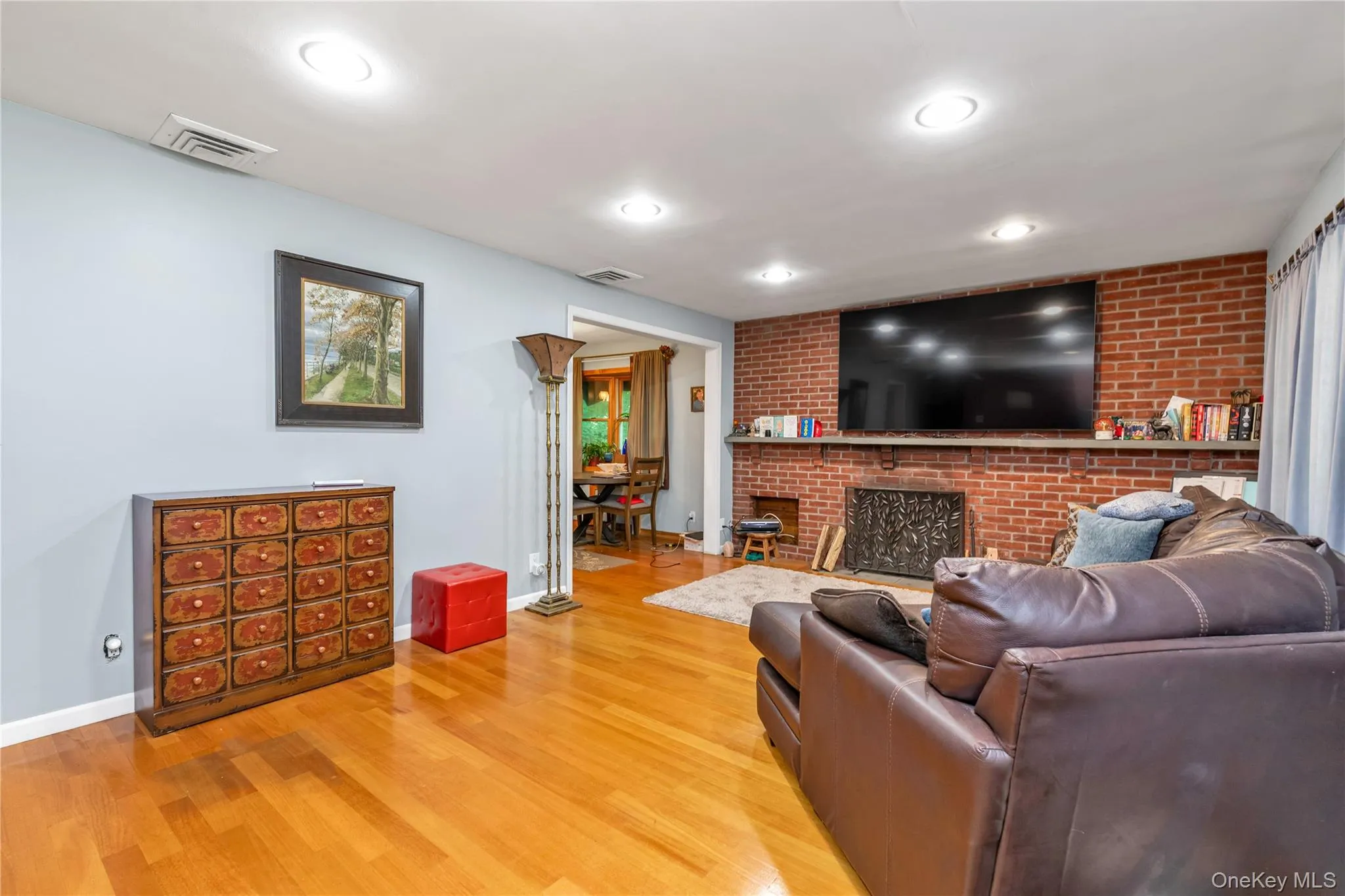 21 Laurel Avenue, Oyster Bay, NY, 3 Bedrooms Bedrooms, 5 Rooms Rooms,2 BathroomsBathrooms,Residential,For Rent,Laurel,0,1021621 21 Laurel Avenue, Oyster Bay, NY, 3 Bedrooms Bedrooms, 5 Rooms Rooms,2 BathroomsBathrooms,Residential,For Rent,Laurel,0,1021621