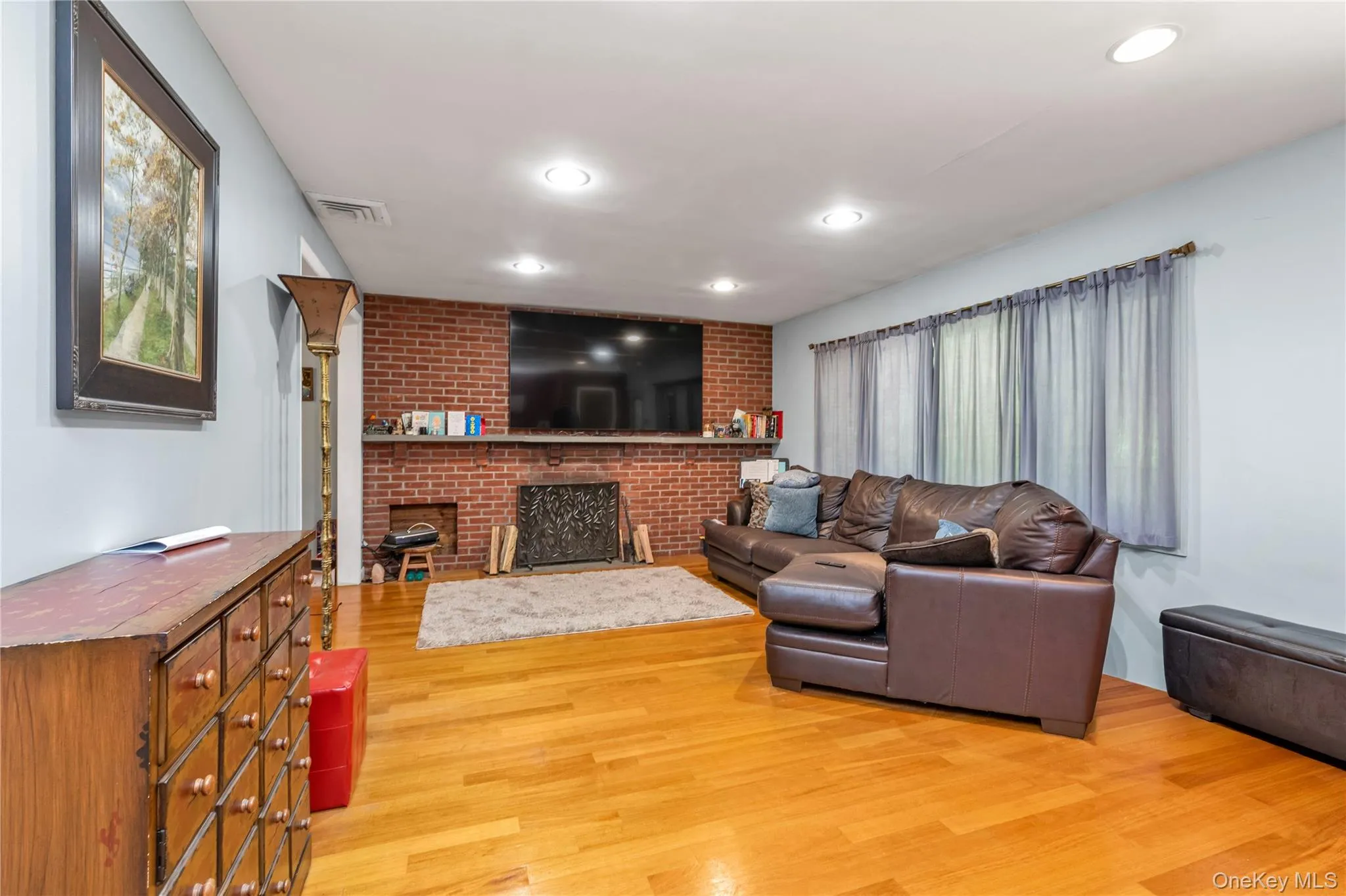 21 Laurel Avenue, Oyster Bay, NY, 3 Bedrooms Bedrooms, 5 Rooms Rooms,2 BathroomsBathrooms,Residential,For Rent,Laurel,0,1021621 21 Laurel Avenue, Oyster Bay, NY, 3 Bedrooms Bedrooms, 5 Rooms Rooms,2 BathroomsBathrooms,Residential,For Rent,Laurel,0,1021621