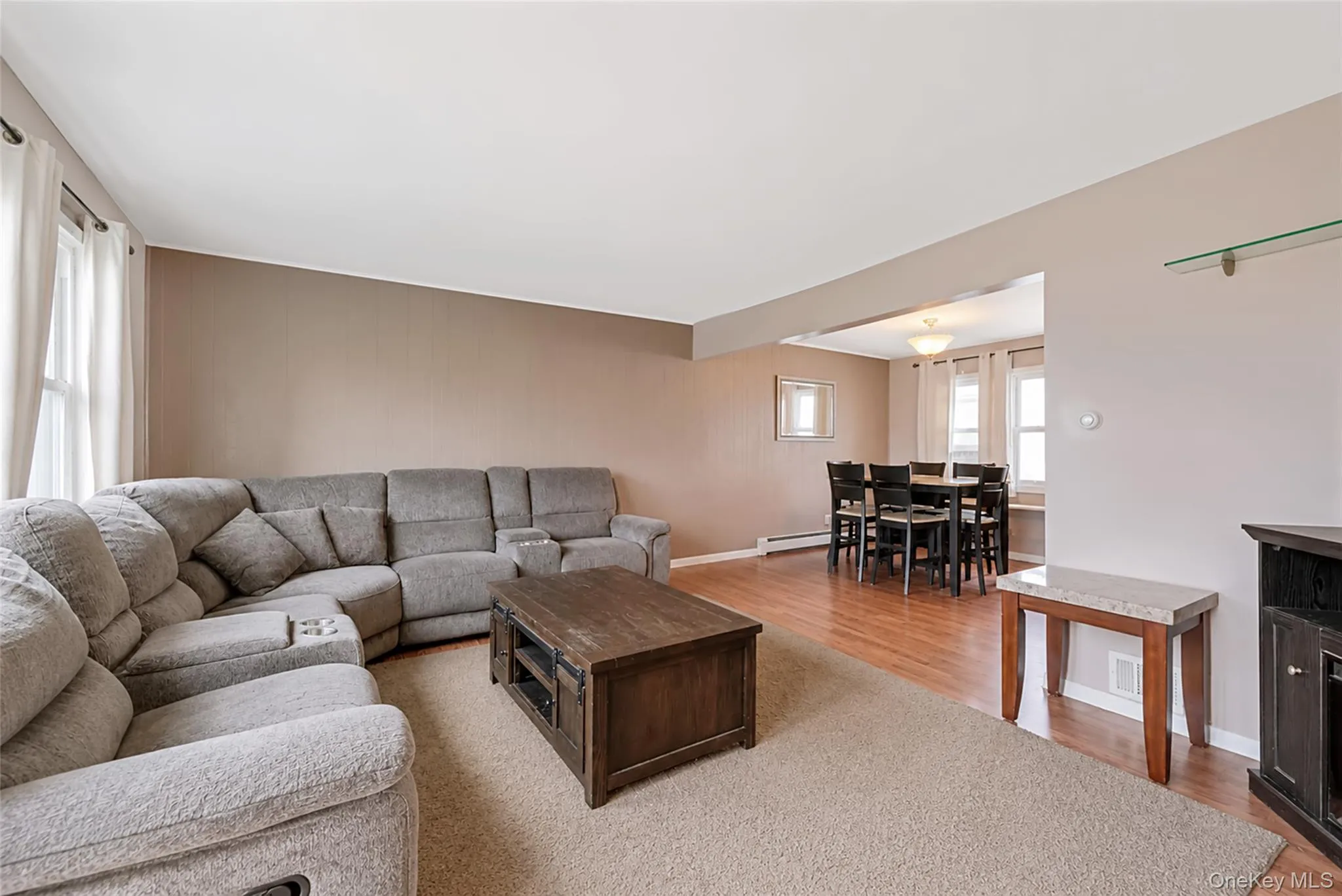 106 Casino Street, Hempstead, NY, 3 Bedrooms Bedrooms, 7 Rooms Rooms,1 BathroomBathrooms,Residential,For Rent,Casino,0,1021626 106 Casino Street, Hempstead, NY, 3 Bedrooms Bedrooms, 7 Rooms Rooms,1 BathroomBathrooms,Residential,For Rent,Casino,0,1021626