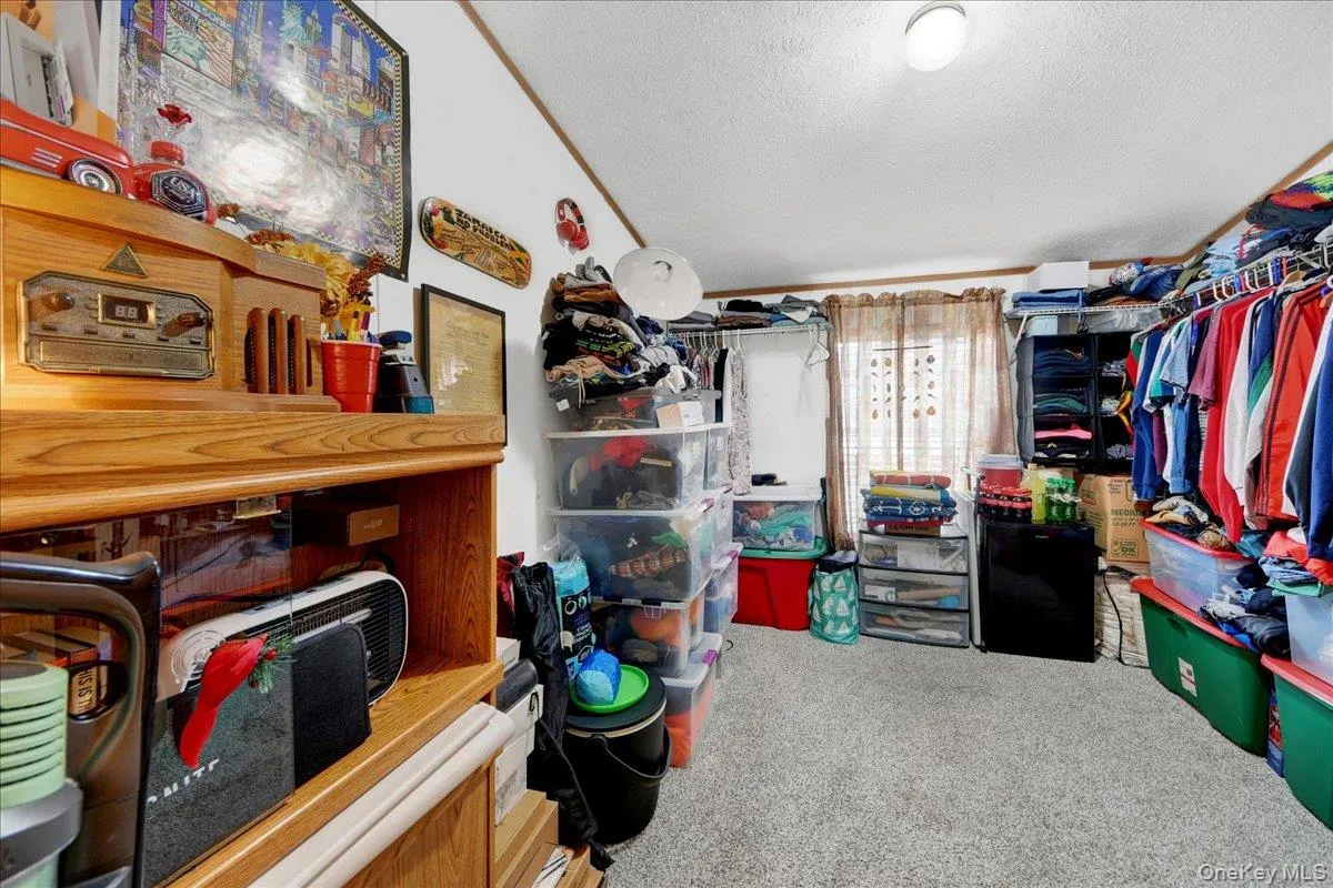 6 Hopf, Clarkstown, NY, 4 Bedrooms Bedrooms, 7 Rooms Rooms,2 BathroomsBathrooms,Residential,For Rent,Hopf,0,1021628 6 Hopf, Clarkstown, NY, 4 Bedrooms Bedrooms, 7 Rooms Rooms,2 BathroomsBathrooms,Residential,For Rent,Hopf,0,1021628