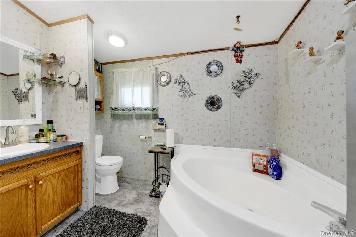 6 Hopf, Clarkstown, NY, 4 Bedrooms Bedrooms, 7 Rooms Rooms,2 BathroomsBathrooms,Residential,For Rent,Hopf,0,1021628 6 Hopf, Clarkstown, NY, 4 Bedrooms Bedrooms, 7 Rooms Rooms,2 BathroomsBathrooms,Residential,For Rent,Hopf,0,1021628
