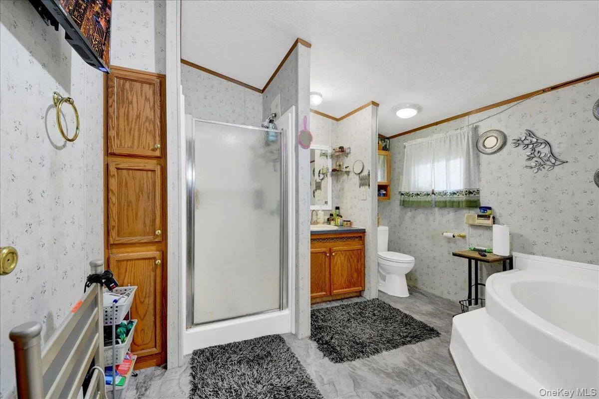 6 Hopf, Clarkstown, NY, 4 Bedrooms Bedrooms, 7 Rooms Rooms,2 BathroomsBathrooms,Residential,For Rent,Hopf,0,1021628 6 Hopf, Clarkstown, NY, 4 Bedrooms Bedrooms, 7 Rooms Rooms,2 BathroomsBathrooms,Residential,For Rent,Hopf,0,1021628