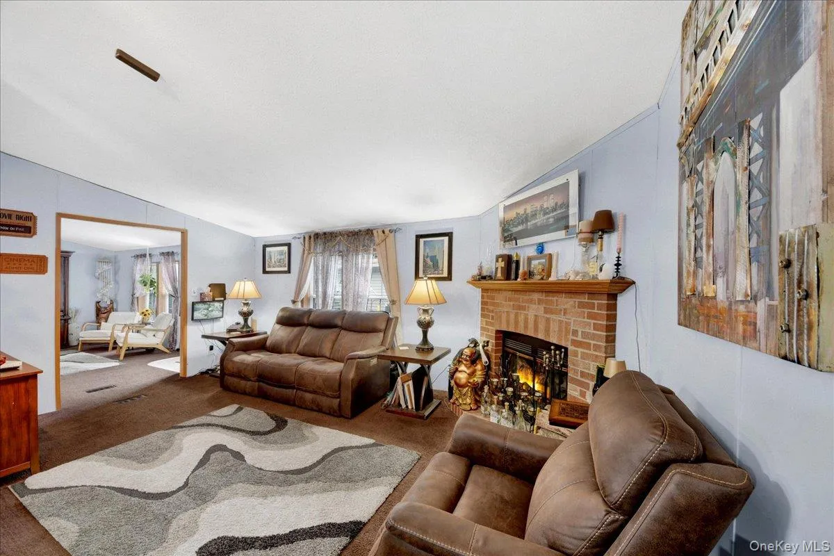 6 Hopf, Clarkstown, NY, 4 Bedrooms Bedrooms, 7 Rooms Rooms,2 BathroomsBathrooms,Residential,For Rent,Hopf,0,1021628 6 Hopf, Clarkstown, NY, 4 Bedrooms Bedrooms, 7 Rooms Rooms,2 BathroomsBathrooms,Residential,For Rent,Hopf,0,1021628