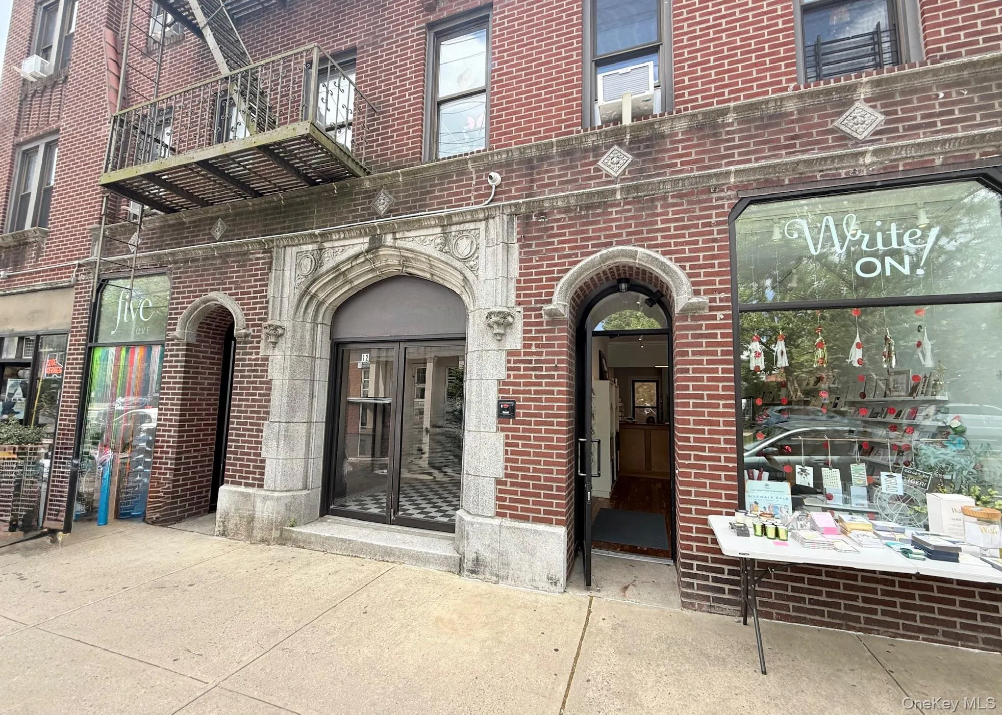 12 Chatsworth Avenue, Mamaroneck, NY, 1 Bedroom Bedrooms, 3 Rooms Rooms,1 BathroomBathrooms,Residential Lease,For Rent,Chatsworth,0,1021630 12 Chatsworth Avenue, Mamaroneck, NY, 1 Bedroom Bedrooms, 3 Rooms Rooms,1 BathroomBathrooms,Residential Lease,For Rent,Chatsworth,0,1021630