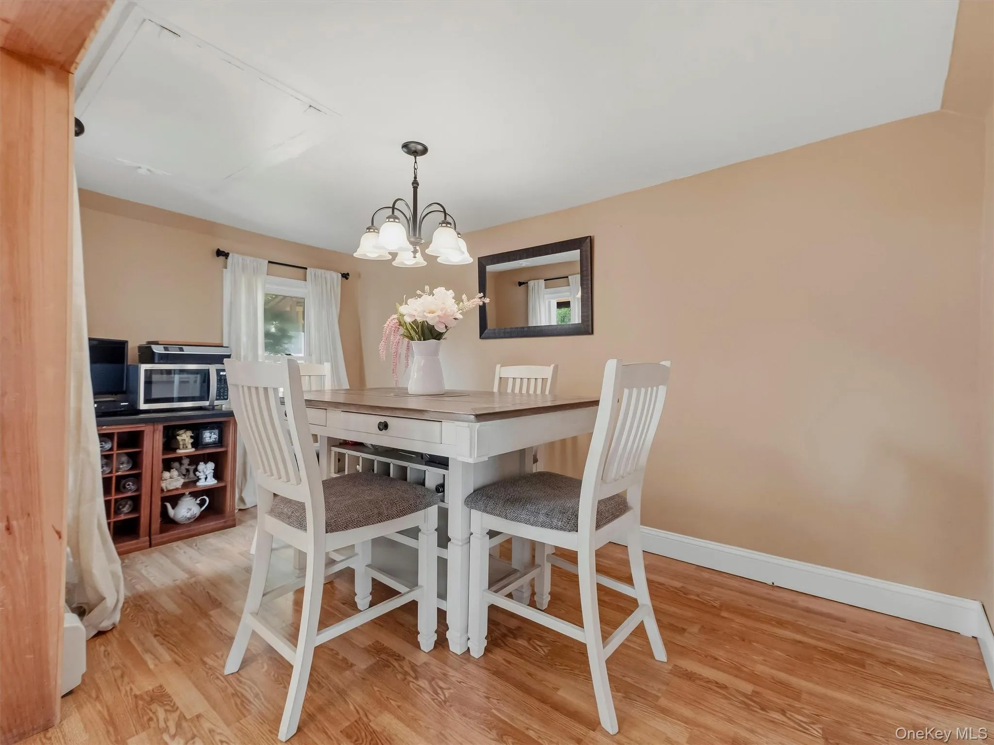 126 Harrison Avenue, Clarkstown, NY, 3 Bedrooms Bedrooms, 7 Rooms Rooms,1 BathroomBathrooms,Residential,For Rent,Harrison,0,1021636 126 Harrison Avenue, Clarkstown, NY, 3 Bedrooms Bedrooms, 7 Rooms Rooms,1 BathroomBathrooms,Residential,For Rent,Harrison,0,1021636