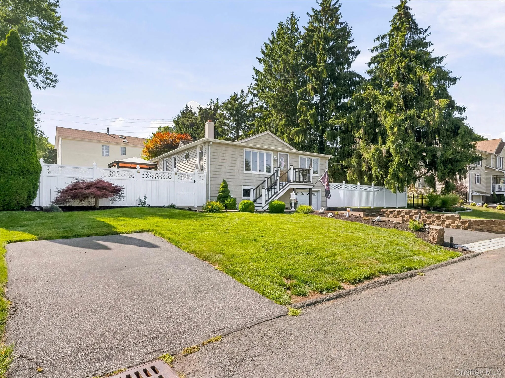 126 Harrison Avenue, Clarkstown, NY, 3 Bedrooms Bedrooms, 7 Rooms Rooms,1 BathroomBathrooms,Residential,For Rent,Harrison,0,1021636 126 Harrison Avenue, Clarkstown, NY, 3 Bedrooms Bedrooms, 7 Rooms Rooms,1 BathroomBathrooms,Residential,For Rent,Harrison,0,1021636
