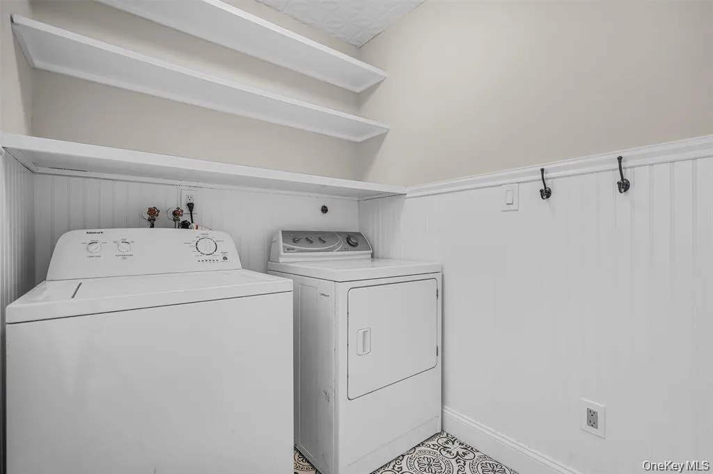 10 Leone Court, Woodbury, NY, 5 Bedrooms Bedrooms, 14 Rooms Rooms,3 BathroomsBathrooms,Residential Lease,For Rent,Leone,0,1021637 10 Leone Court, Woodbury, NY, 5 Bedrooms Bedrooms, 14 Rooms Rooms,3 BathroomsBathrooms,Residential Lease,For Rent,Leone,0,1021637
