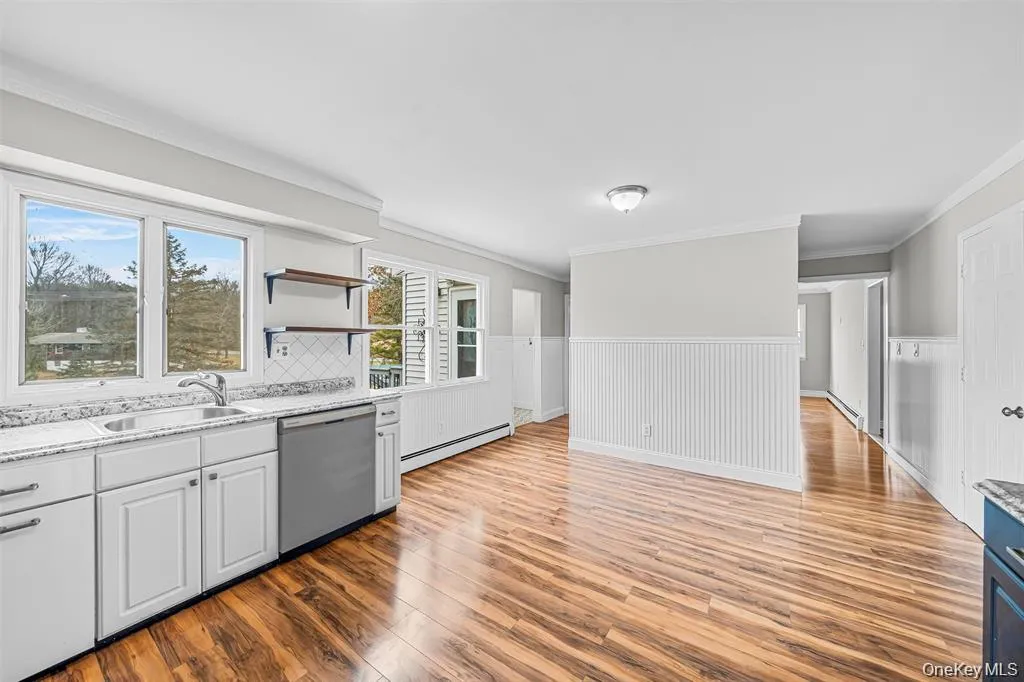 10 Leone Court, Woodbury, NY, 5 Bedrooms Bedrooms, 14 Rooms Rooms,3 BathroomsBathrooms,Residential Lease,For Rent,Leone,0,1021637 10 Leone Court, Woodbury, NY, 5 Bedrooms Bedrooms, 14 Rooms Rooms,3 BathroomsBathrooms,Residential Lease,For Rent,Leone,0,1021637