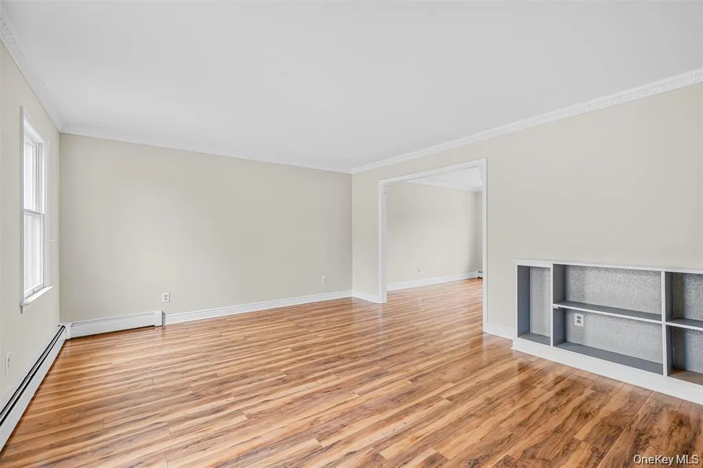 10 Leone Court, Woodbury, NY, 5 Bedrooms Bedrooms, 14 Rooms Rooms,3 BathroomsBathrooms,Residential Lease,For Rent,Leone,0,1021637 10 Leone Court, Woodbury, NY, 5 Bedrooms Bedrooms, 14 Rooms Rooms,3 BathroomsBathrooms,Residential Lease,For Rent,Leone,0,1021637
