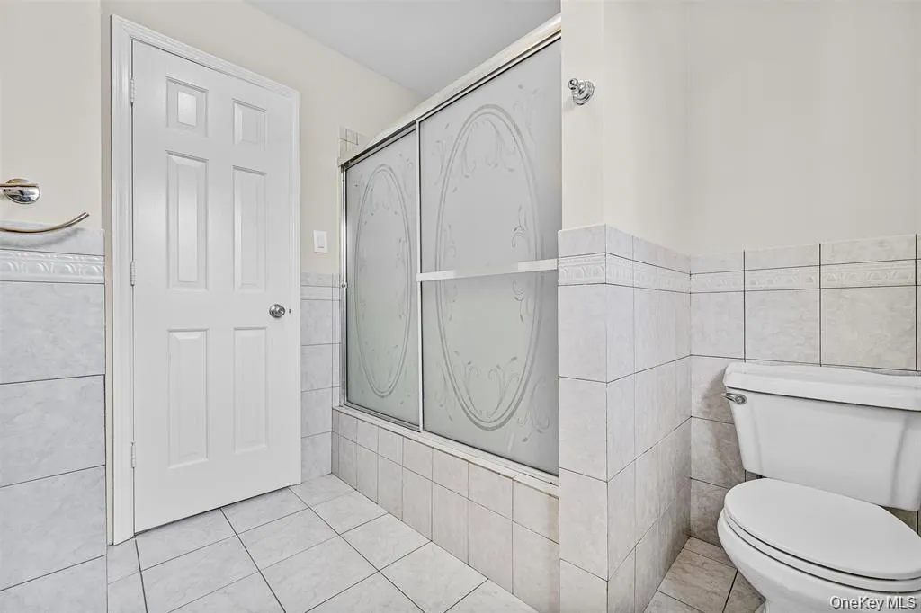 10 Leone Court, Woodbury, NY, 5 Bedrooms Bedrooms, 14 Rooms Rooms,3 BathroomsBathrooms,Residential Lease,For Rent,Leone,0,1021637 10 Leone Court, Woodbury, NY, 5 Bedrooms Bedrooms, 14 Rooms Rooms,3 BathroomsBathrooms,Residential Lease,For Rent,Leone,0,1021637