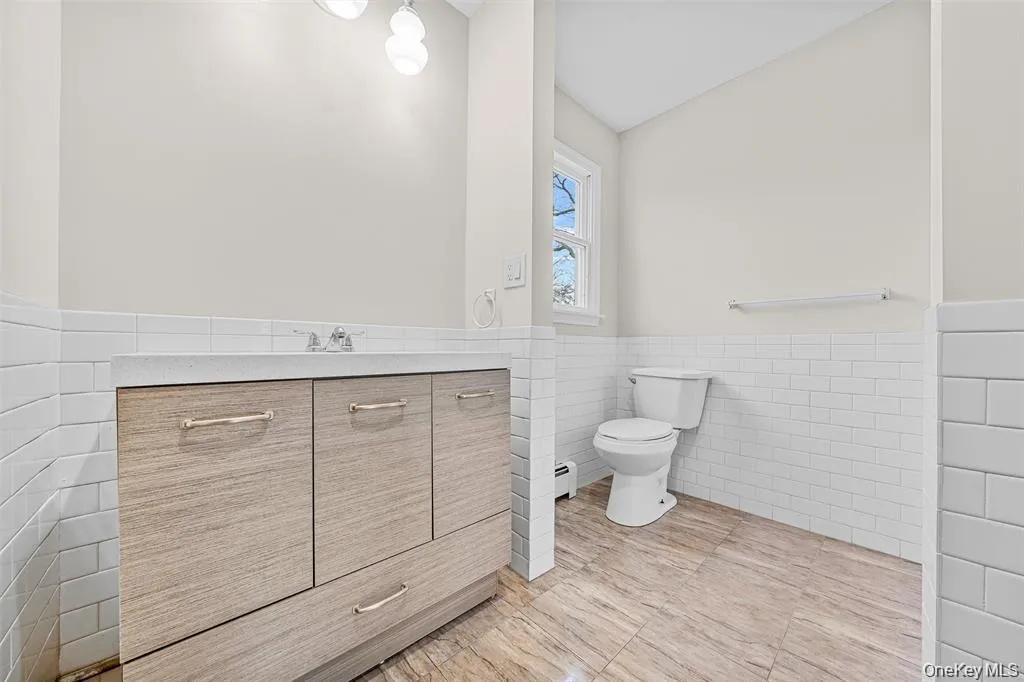 10 Leone Court, Woodbury, NY, 5 Bedrooms Bedrooms, 14 Rooms Rooms,3 BathroomsBathrooms,Residential Lease,For Rent,Leone,0,1021637 10 Leone Court, Woodbury, NY, 5 Bedrooms Bedrooms, 14 Rooms Rooms,3 BathroomsBathrooms,Residential Lease,For Rent,Leone,0,1021637