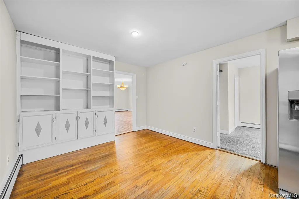 10 Leone Court, Woodbury, NY, 5 Bedrooms Bedrooms, 14 Rooms Rooms,3 BathroomsBathrooms,Residential Lease,For Rent,Leone,0,1021637 10 Leone Court, Woodbury, NY, 5 Bedrooms Bedrooms, 14 Rooms Rooms,3 BathroomsBathrooms,Residential Lease,For Rent,Leone,0,1021637