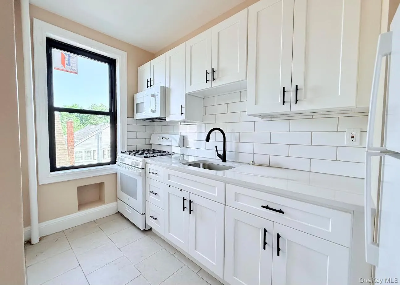 12 Chatsworth Avenue, Mamaroneck, NY, 2 Bedrooms Bedrooms, 4 Rooms Rooms,1 BathroomBathrooms,Residential Lease,For Rent,Chatsworth,0,1021642 12 Chatsworth Avenue, Mamaroneck, NY, 2 Bedrooms Bedrooms, 4 Rooms Rooms,1 BathroomBathrooms,Residential Lease,For Rent,Chatsworth,0,1021642