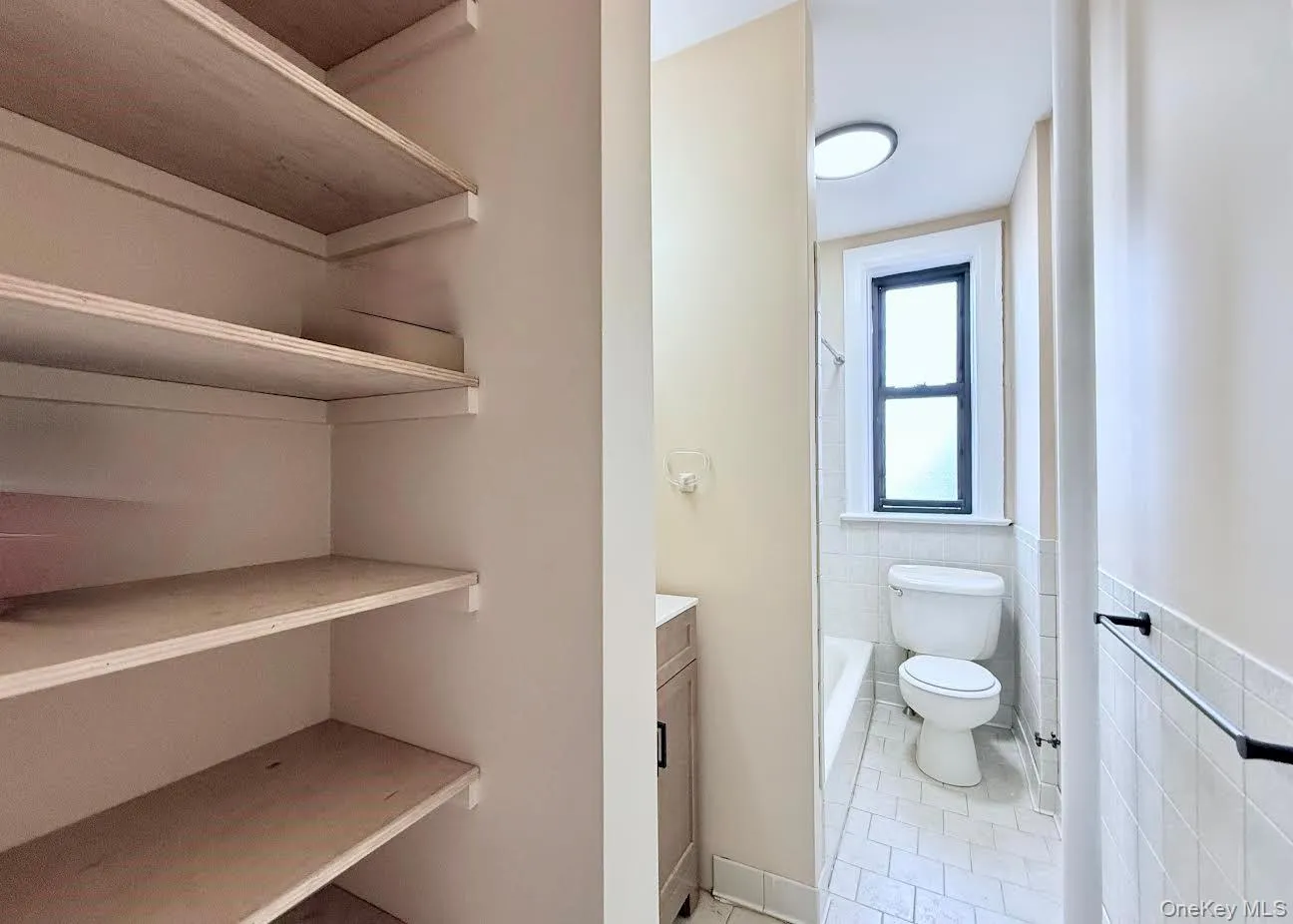 12 Chatsworth Avenue, Mamaroneck, NY, 2 Bedrooms Bedrooms, 4 Rooms Rooms,1 BathroomBathrooms,Residential Lease,For Rent,Chatsworth,0,1021642 12 Chatsworth Avenue, Mamaroneck, NY, 2 Bedrooms Bedrooms, 4 Rooms Rooms,1 BathroomBathrooms,Residential Lease,For Rent,Chatsworth,0,1021642