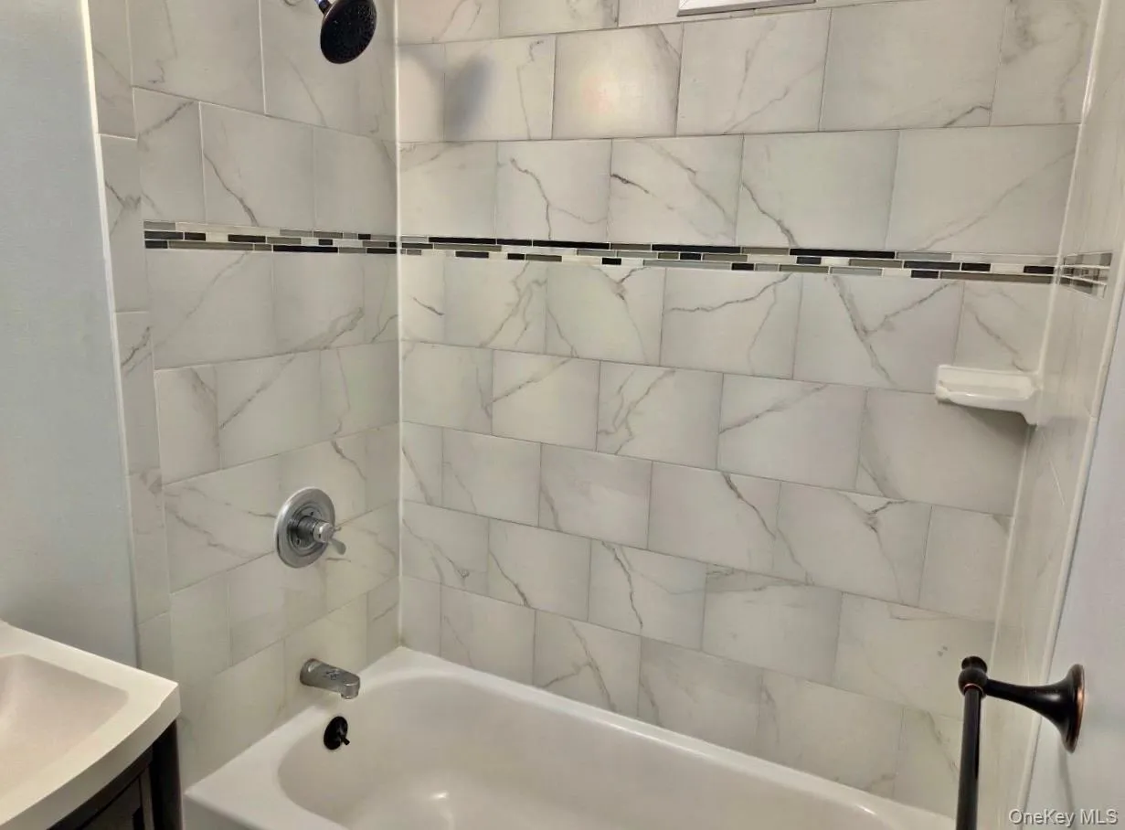 100 Lincoln Avenue, North Hempstead, NY, 2 Rooms Rooms,1 BathroomBathrooms,Residential,For Rent,Lincoln,0,1021650 100 Lincoln Avenue, North Hempstead, NY, 2 Rooms Rooms,1 BathroomBathrooms,Residential,For Rent,Lincoln,0,1021650