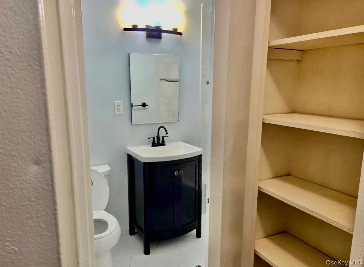 100 Lincoln Avenue, North Hempstead, NY, 2 Rooms Rooms,1 BathroomBathrooms,Residential,For Rent,Lincoln,0,1021650 100 Lincoln Avenue, North Hempstead, NY, 2 Rooms Rooms,1 BathroomBathrooms,Residential,For Rent,Lincoln,0,1021650