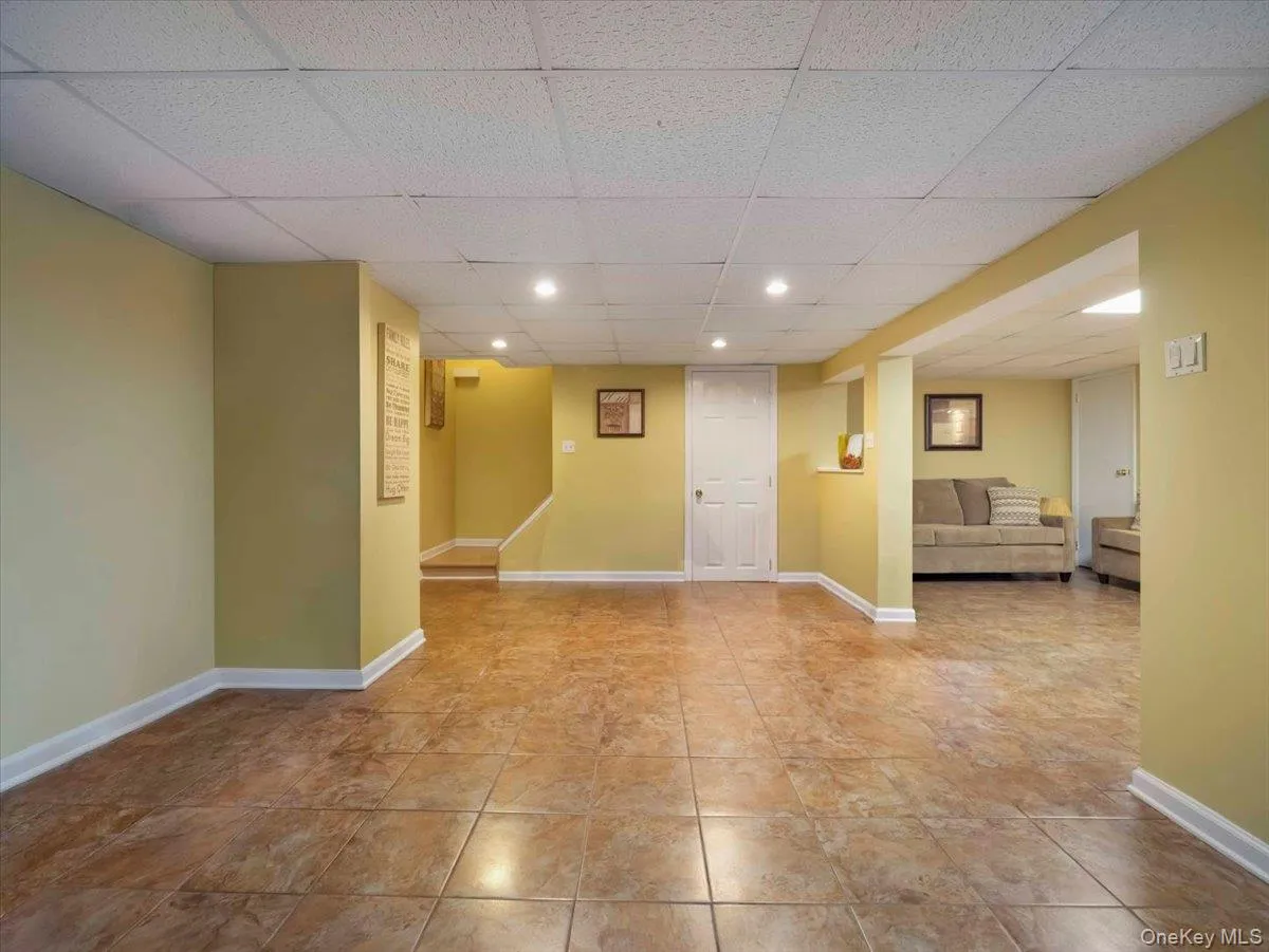 10 Burham Drive, Smithtown, NY, 6 Bedrooms Bedrooms, 14 Rooms Rooms,3 BathroomsBathrooms,Residential,For Rent,Burham,0,1021652 10 Burham Drive, Smithtown, NY, 6 Bedrooms Bedrooms, 14 Rooms Rooms,3 BathroomsBathrooms,Residential,For Rent,Burham,0,1021652