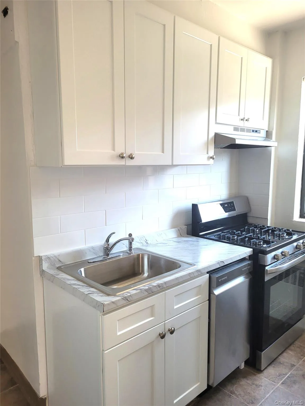 99-40 63rd Road, New York, NY, 2 Bedrooms Bedrooms, 4 Rooms Rooms,1 BathroomBathrooms,Residential Lease,For Rent,63rd,0,1021655 99-40 63rd Road, New York, NY, 2 Bedrooms Bedrooms, 4 Rooms Rooms,1 BathroomBathrooms,Residential Lease,For Rent,63rd,0,1021655