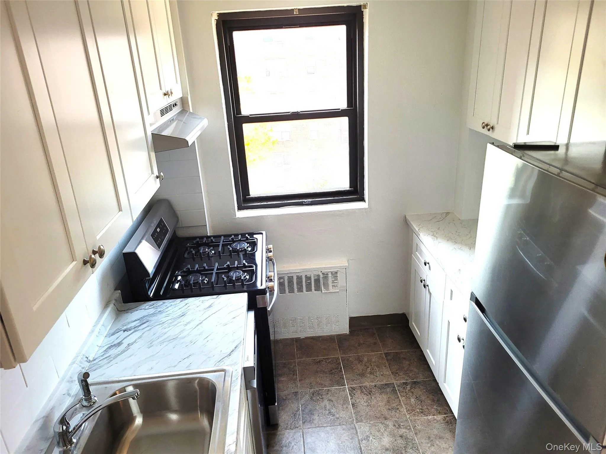 99-40 63rd Road, New York, NY, 2 Bedrooms Bedrooms, 4 Rooms Rooms,1 BathroomBathrooms,Residential Lease,For Rent,63rd,0,1021655 99-40 63rd Road, New York, NY, 2 Bedrooms Bedrooms, 4 Rooms Rooms,1 BathroomBathrooms,Residential Lease,For Rent,63rd,0,1021655