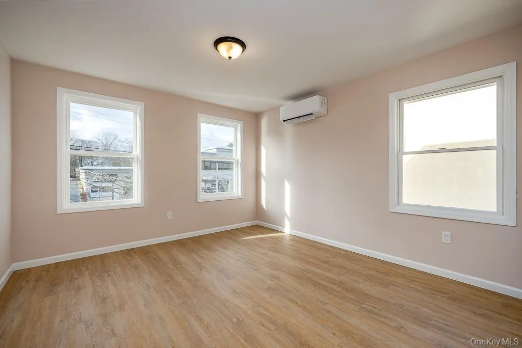 72 S Main Street, Clarkstown, NY, 1 Bedroom Bedrooms, 2 Rooms Rooms,1 BathroomBathrooms,Residential Lease,For Rent,S Main,0,1021658 72 S Main Street, Clarkstown, NY, 1 Bedroom Bedrooms, 2 Rooms Rooms,1 BathroomBathrooms,Residential Lease,For Rent,S Main,0,1021658