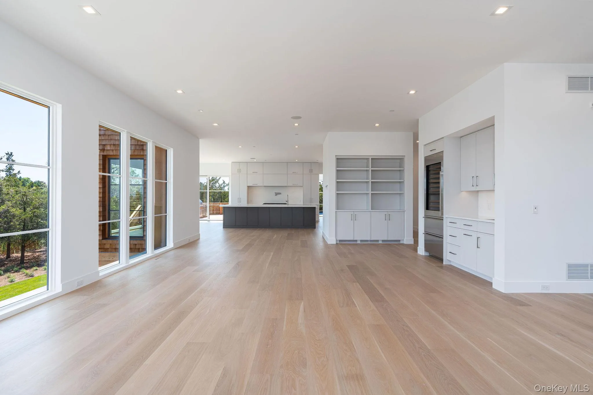 9 Division Street, Southampton, NY, 5 Bedrooms Bedrooms, 15 Rooms Rooms,5 BathroomsBathrooms,Residential,For Rent,Division,0,1021659 9 Division Street, Southampton, NY, 5 Bedrooms Bedrooms, 15 Rooms Rooms,5 BathroomsBathrooms,Residential,For Rent,Division,0,1021659