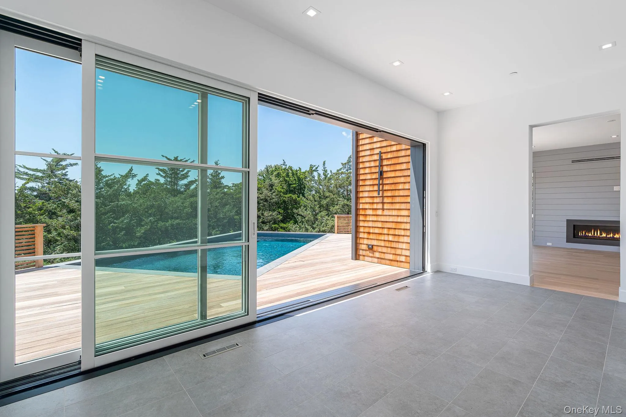 9 Division Street, Southampton, NY, 5 Bedrooms Bedrooms, 15 Rooms Rooms,5 BathroomsBathrooms,Residential,For Rent,Division,0,1021659 9 Division Street, Southampton, NY, 5 Bedrooms Bedrooms, 15 Rooms Rooms,5 BathroomsBathrooms,Residential,For Rent,Division,0,1021659