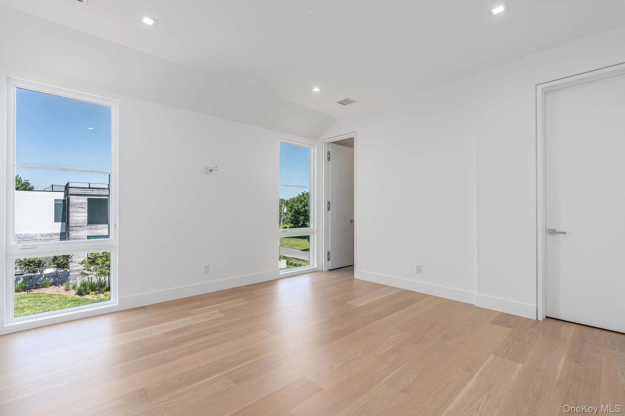 9 Division Street, Southampton, NY, 5 Bedrooms Bedrooms, 15 Rooms Rooms,5 BathroomsBathrooms,Residential,For Rent,Division,0,1021659 9 Division Street, Southampton, NY, 5 Bedrooms Bedrooms, 15 Rooms Rooms,5 BathroomsBathrooms,Residential,For Rent,Division,0,1021659