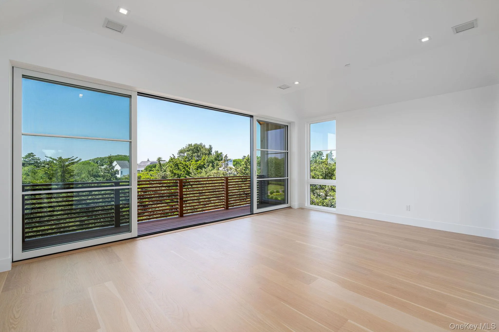 9 Division Street, Southampton, NY, 5 Bedrooms Bedrooms, 15 Rooms Rooms,5 BathroomsBathrooms,Residential,For Rent,Division,0,1021659 9 Division Street, Southampton, NY, 5 Bedrooms Bedrooms, 15 Rooms Rooms,5 BathroomsBathrooms,Residential,For Rent,Division,0,1021659