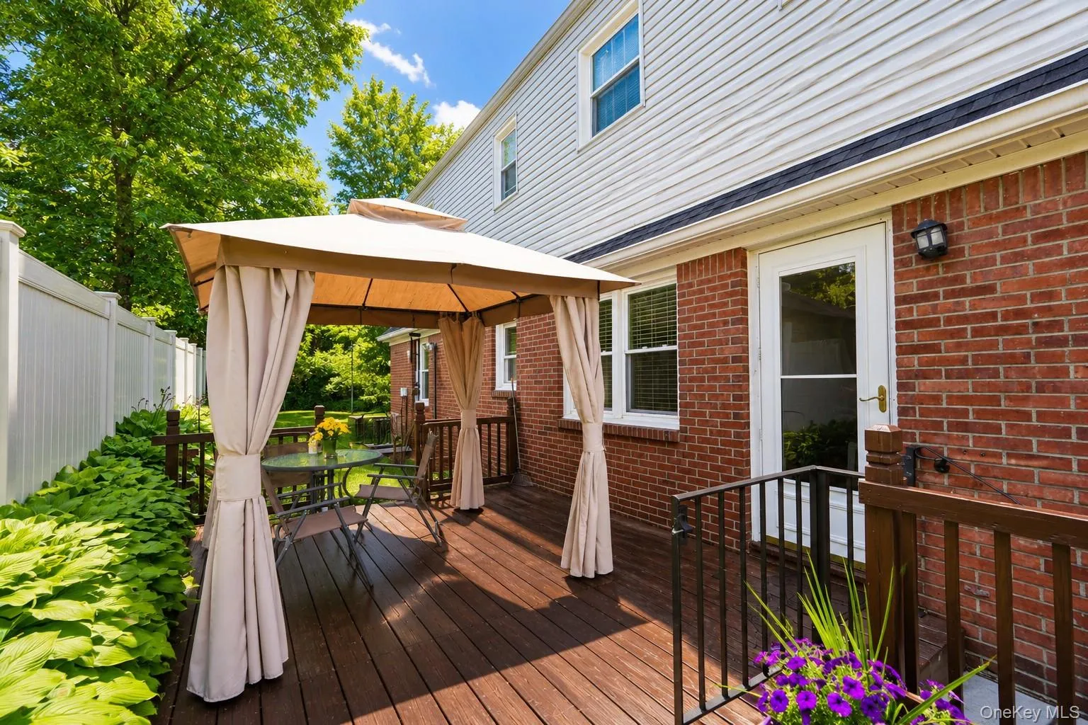 74 Cypress Avenue, New York, NY, 4 Bedrooms Bedrooms, ,1 BathroomBathrooms,Residential,For Rent,Cypress,0,1021660 74 Cypress Avenue, New York, NY, 4 Bedrooms Bedrooms, ,1 BathroomBathrooms,Residential,For Rent,Cypress,0,1021660