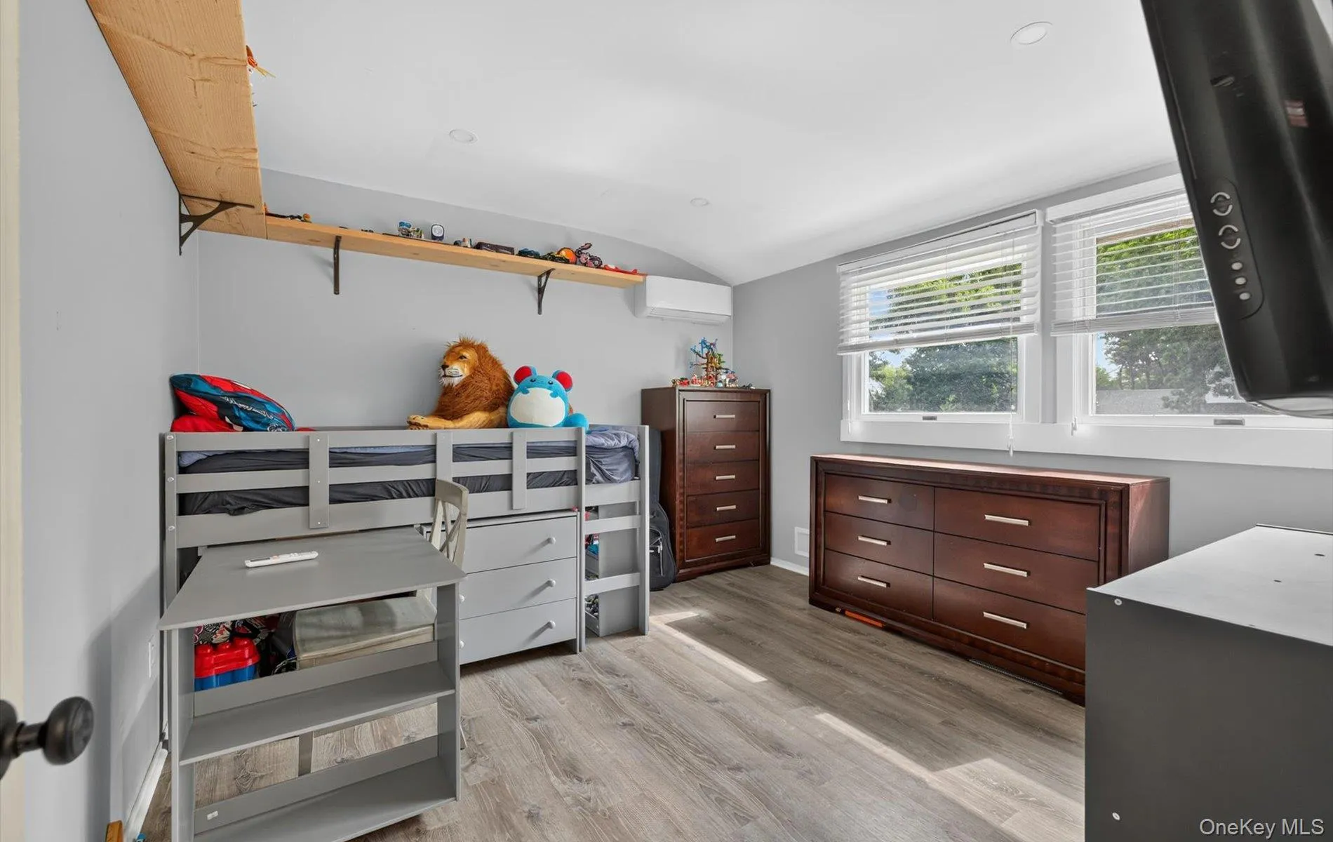 42 Broadway, Brookhaven, NY, 5 Bedrooms Bedrooms, 8 Rooms Rooms,2 BathroomsBathrooms,Residential,For Rent,Broadway,0,1021664 42 Broadway, Brookhaven, NY, 5 Bedrooms Bedrooms, 8 Rooms Rooms,2 BathroomsBathrooms,Residential,For Rent,Broadway,0,1021664