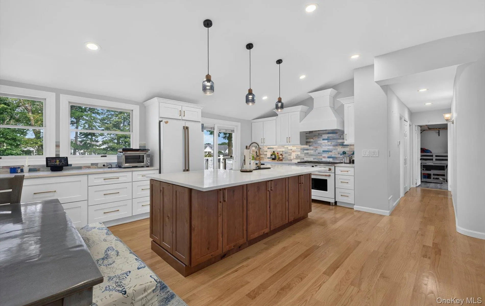 42 Broadway, Brookhaven, NY, 5 Bedrooms Bedrooms, 8 Rooms Rooms,2 BathroomsBathrooms,Residential,For Rent,Broadway,0,1021664 42 Broadway, Brookhaven, NY, 5 Bedrooms Bedrooms, 8 Rooms Rooms,2 BathroomsBathrooms,Residential,For Rent,Broadway,0,1021664