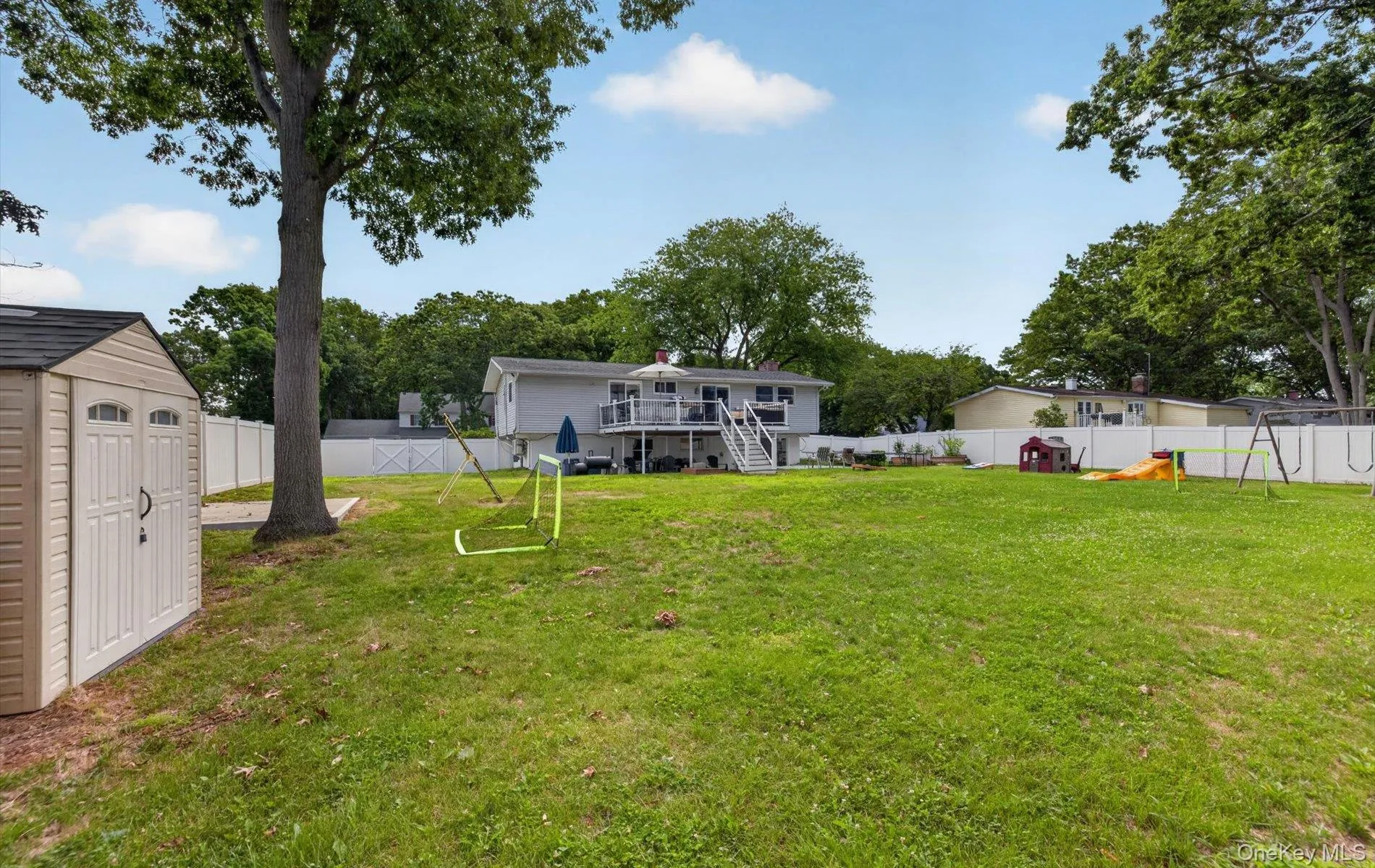 42 Broadway, Brookhaven, NY, 5 Bedrooms Bedrooms, 8 Rooms Rooms,2 BathroomsBathrooms,Residential,For Rent,Broadway,0,1021664 42 Broadway, Brookhaven, NY, 5 Bedrooms Bedrooms, 8 Rooms Rooms,2 BathroomsBathrooms,Residential,For Rent,Broadway,0,1021664