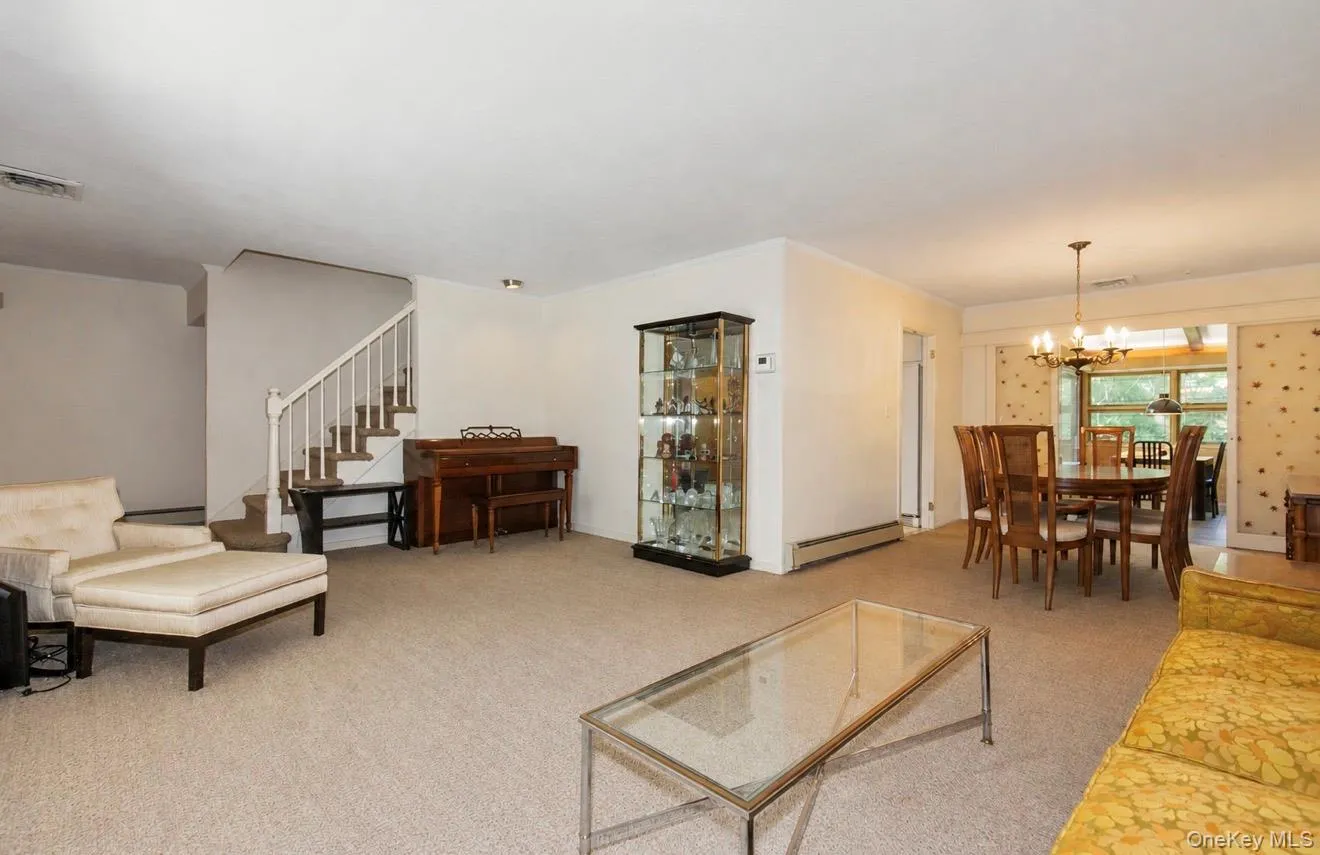 20 RAMSEY Road, North Hempstead, NY, 4 Bedrooms Bedrooms, 8 Rooms Rooms,2 BathroomsBathrooms,Residential,For Rent,RAMSEY,0,1021666 20 RAMSEY Road, North Hempstead, NY, 4 Bedrooms Bedrooms, 8 Rooms Rooms,2 BathroomsBathrooms,Residential,For Rent,RAMSEY,0,1021666