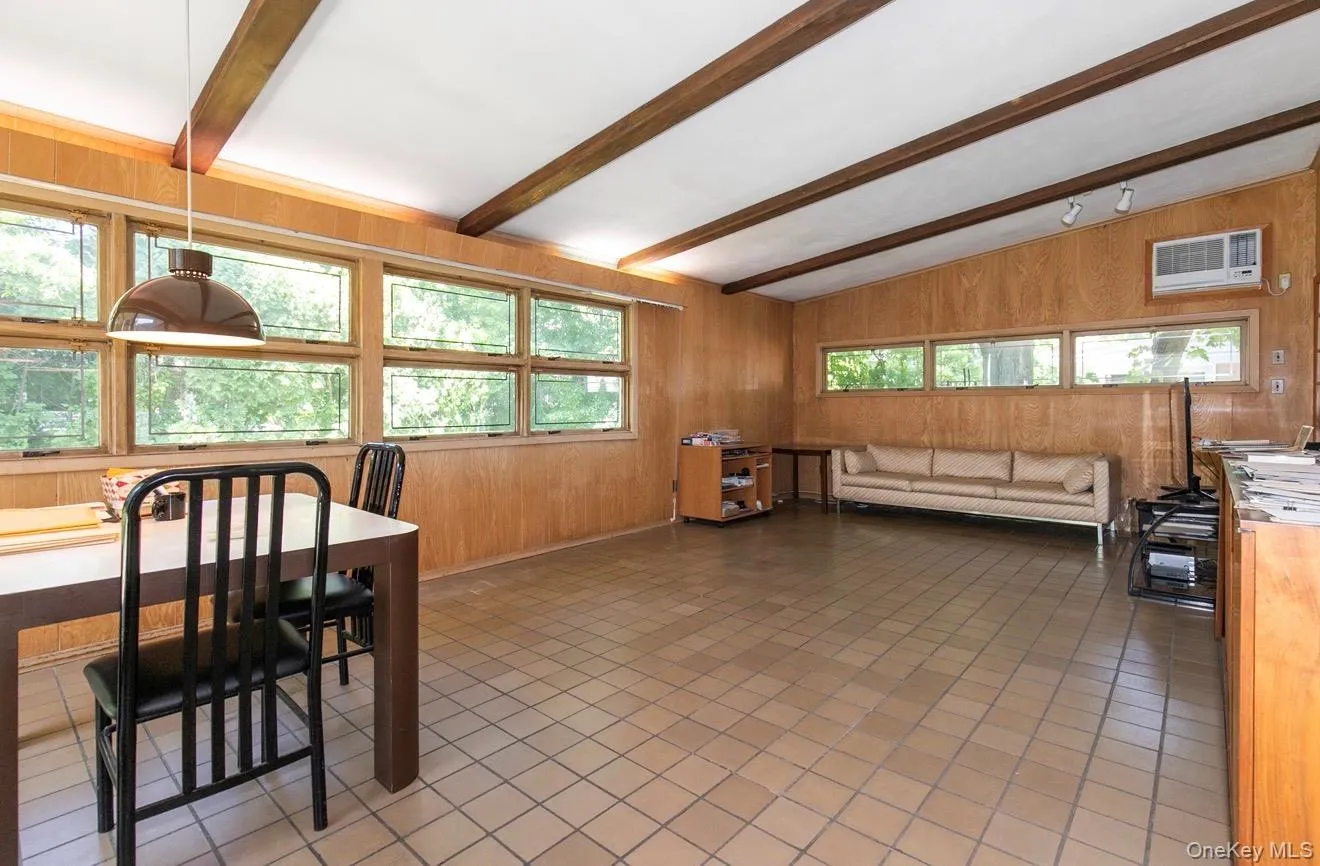 20 RAMSEY Road, North Hempstead, NY, 4 Bedrooms Bedrooms, 8 Rooms Rooms,2 BathroomsBathrooms,Residential,For Rent,RAMSEY,0,1021666 20 RAMSEY Road, North Hempstead, NY, 4 Bedrooms Bedrooms, 8 Rooms Rooms,2 BathroomsBathrooms,Residential,For Rent,RAMSEY,0,1021666