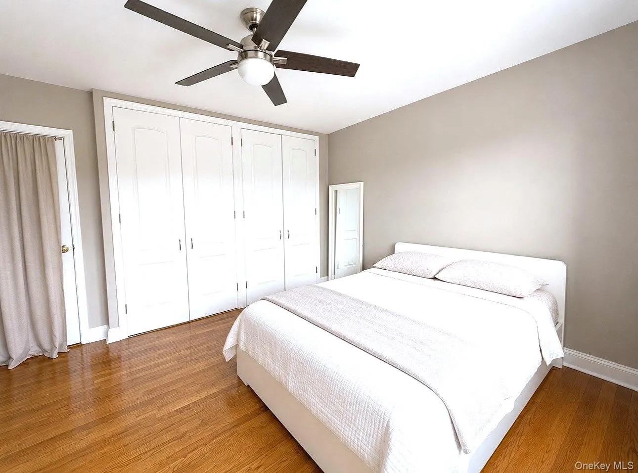 141-03 Union Turnpike, New York, NY, 2 Bedrooms Bedrooms, 5 Rooms Rooms,1 BathroomBathrooms,Residential,For Rent,Union,0,1021667 141-03 Union Turnpike, New York, NY, 2 Bedrooms Bedrooms, 5 Rooms Rooms,1 BathroomBathrooms,Residential,For Rent,Union,0,1021667